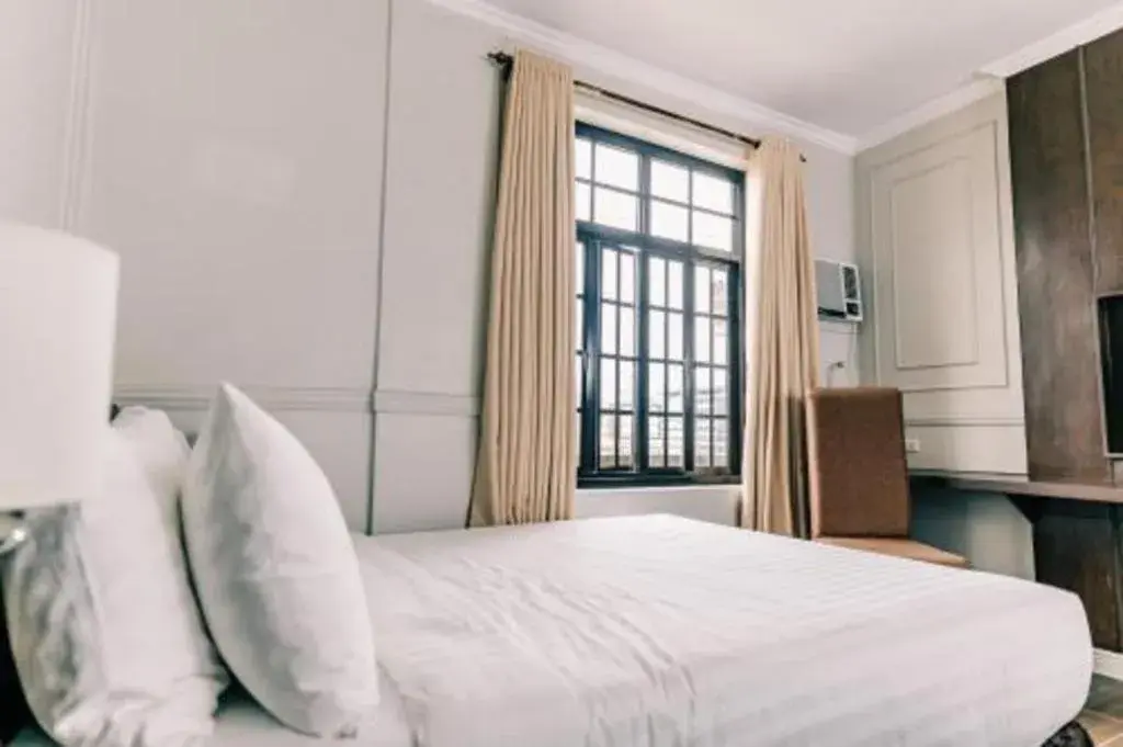 Bed in Hotel San Marco Davao Bed in Hotel San Marco Davao