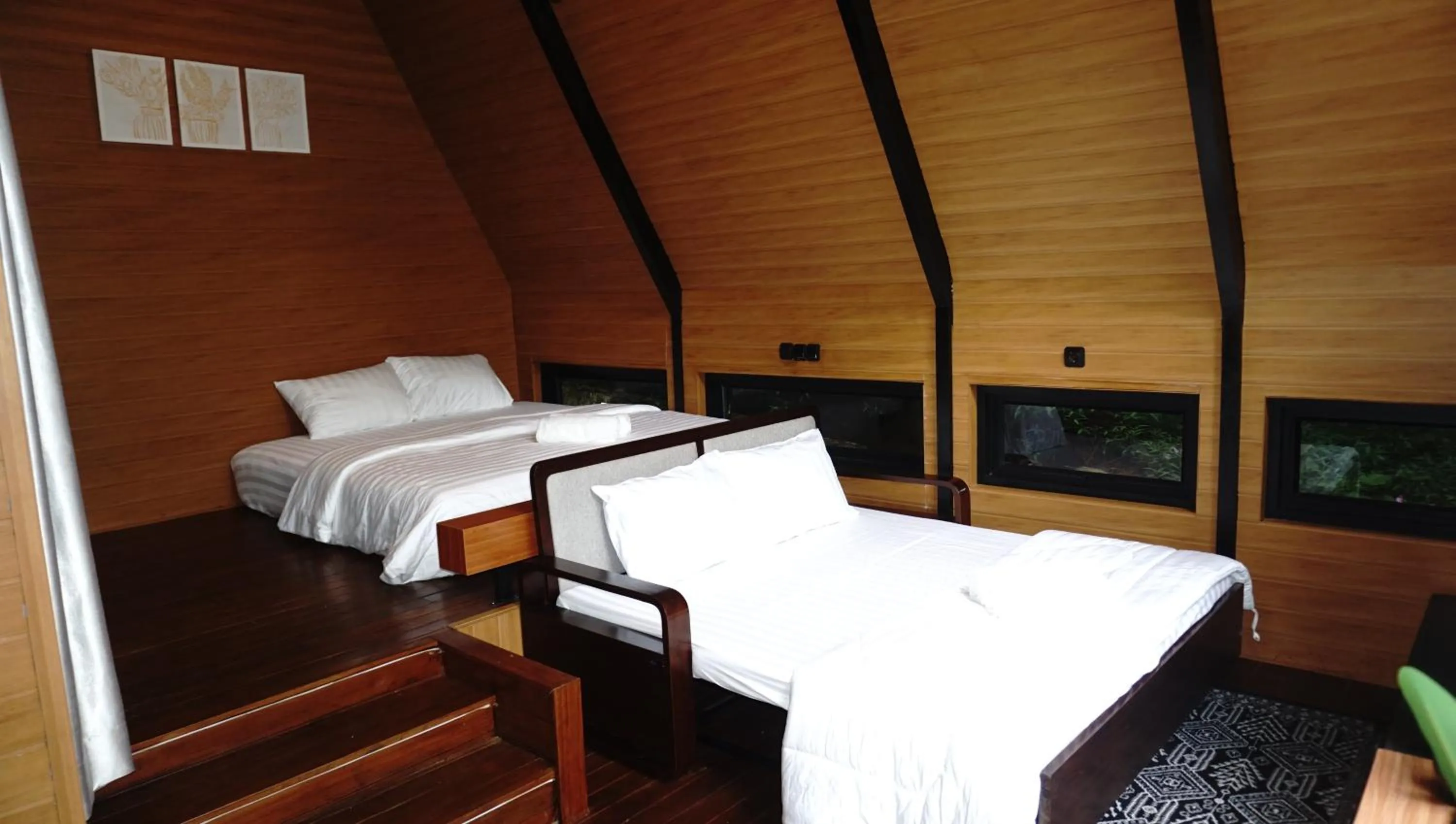 Bed in Kopeng Treetop Adventure Park