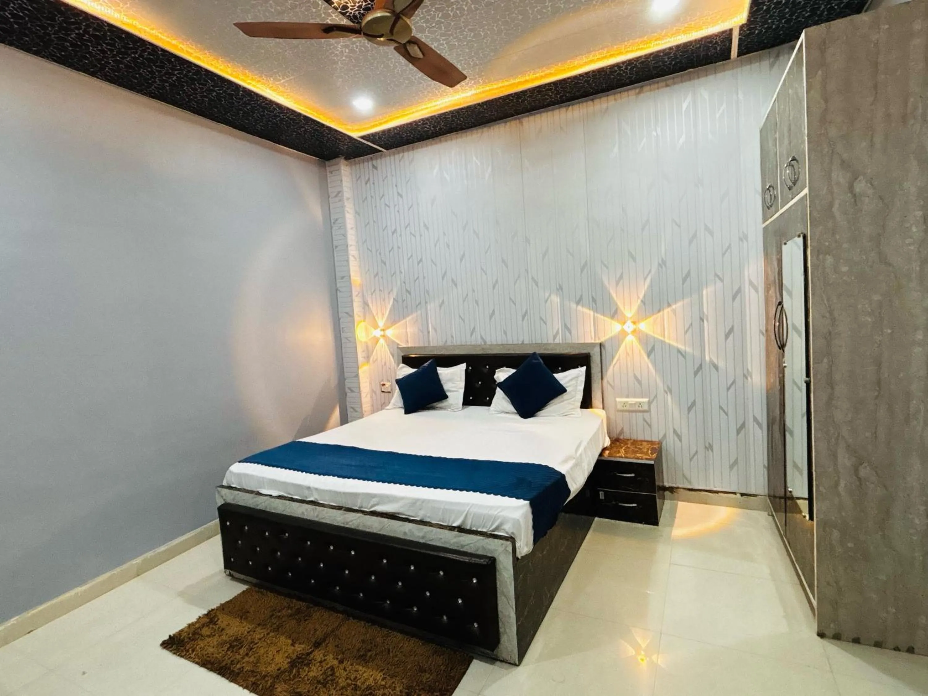 Bedroom, Bed in Hotel O Suryavanshi Palace