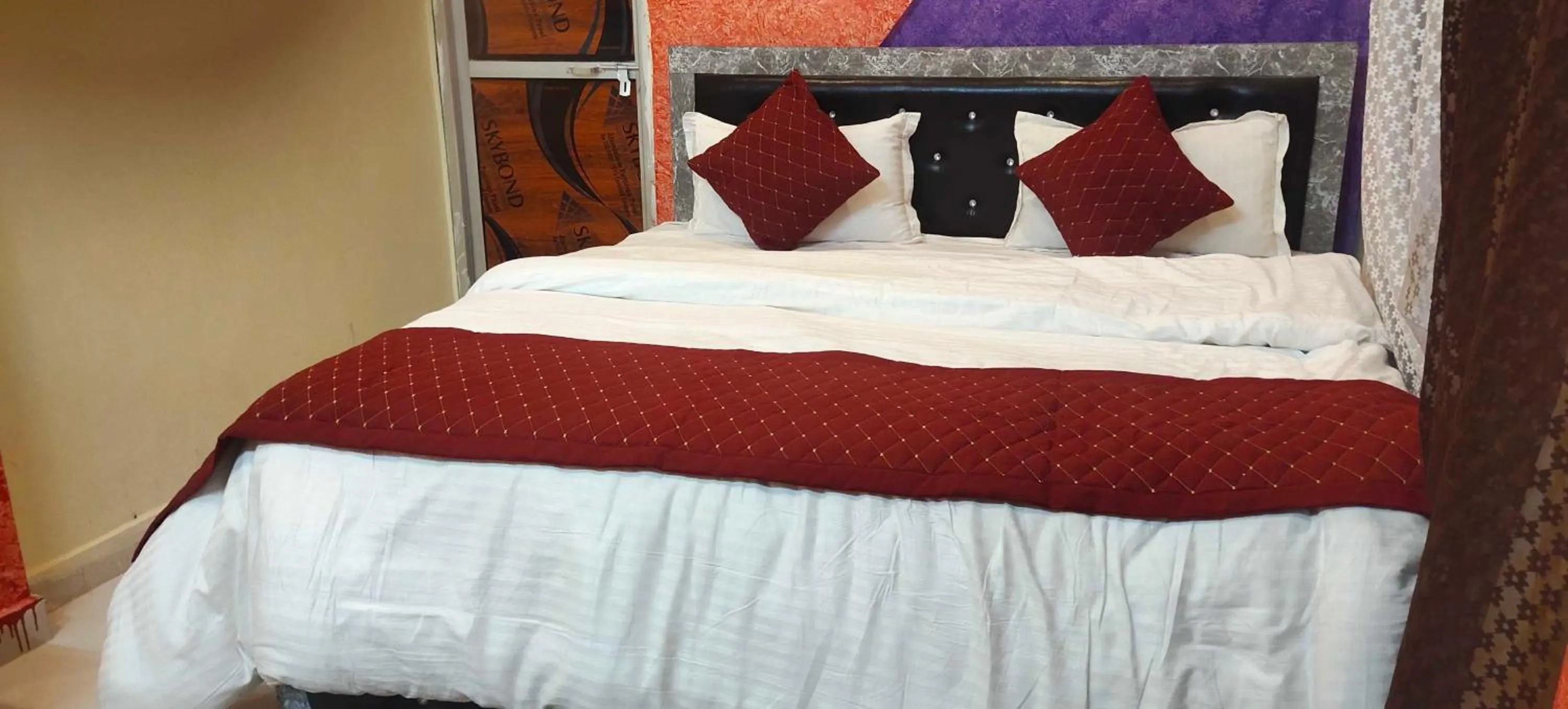 Bedroom, Bed in Hotel O Suryavanshi Palace