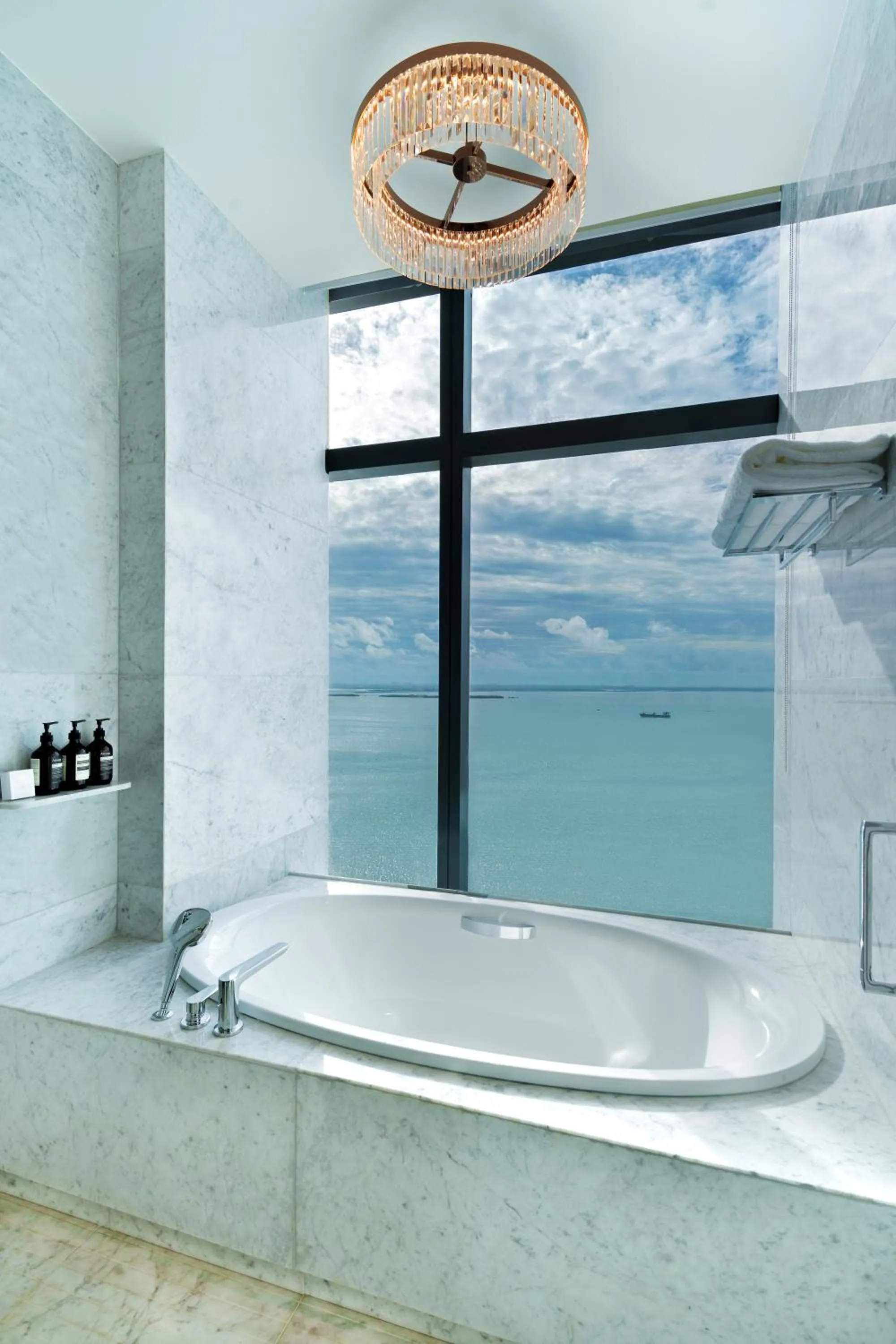 Bathroom in NUSTAR Hotel Cebu