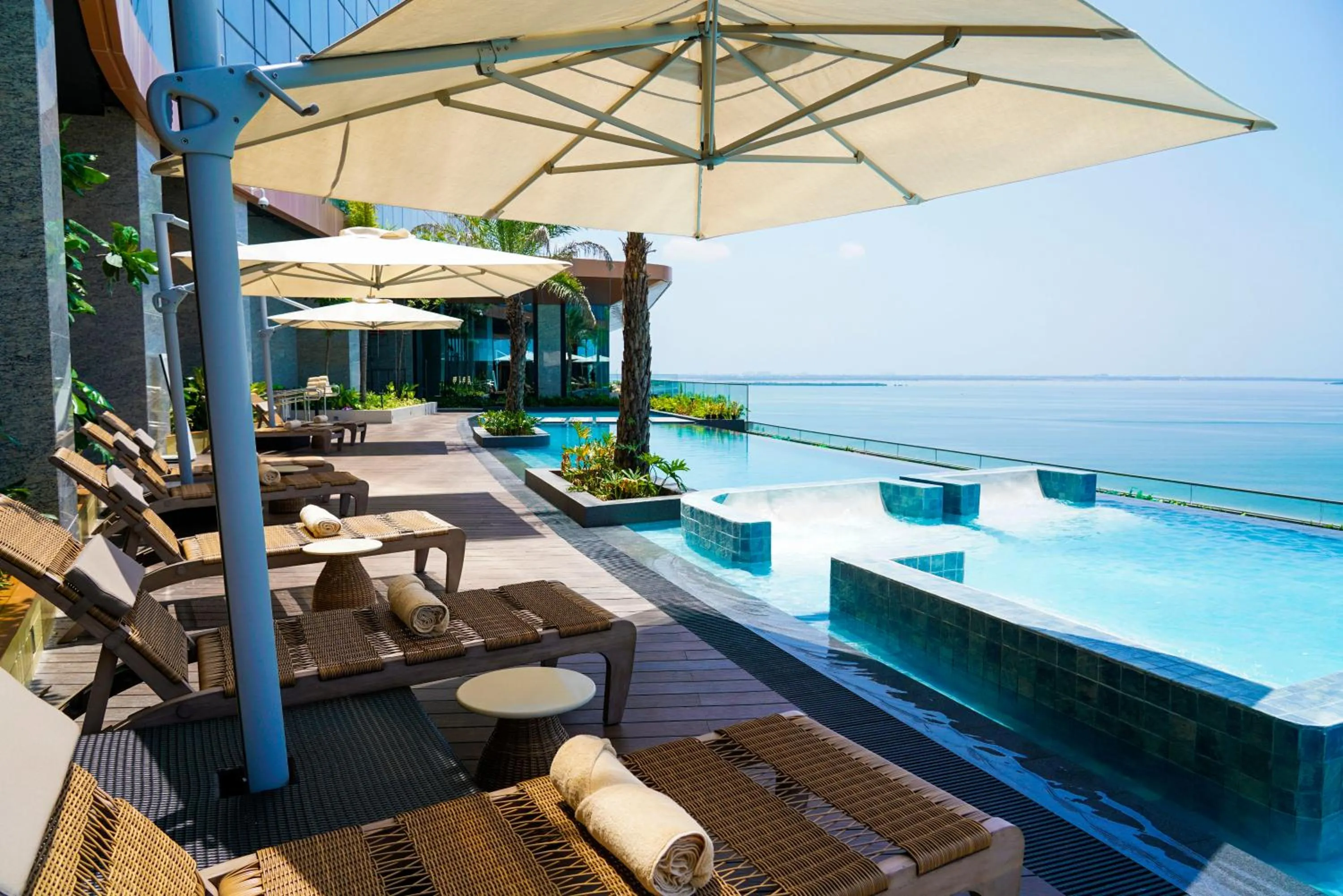 Pool view in NUSTAR Hotel Cebu