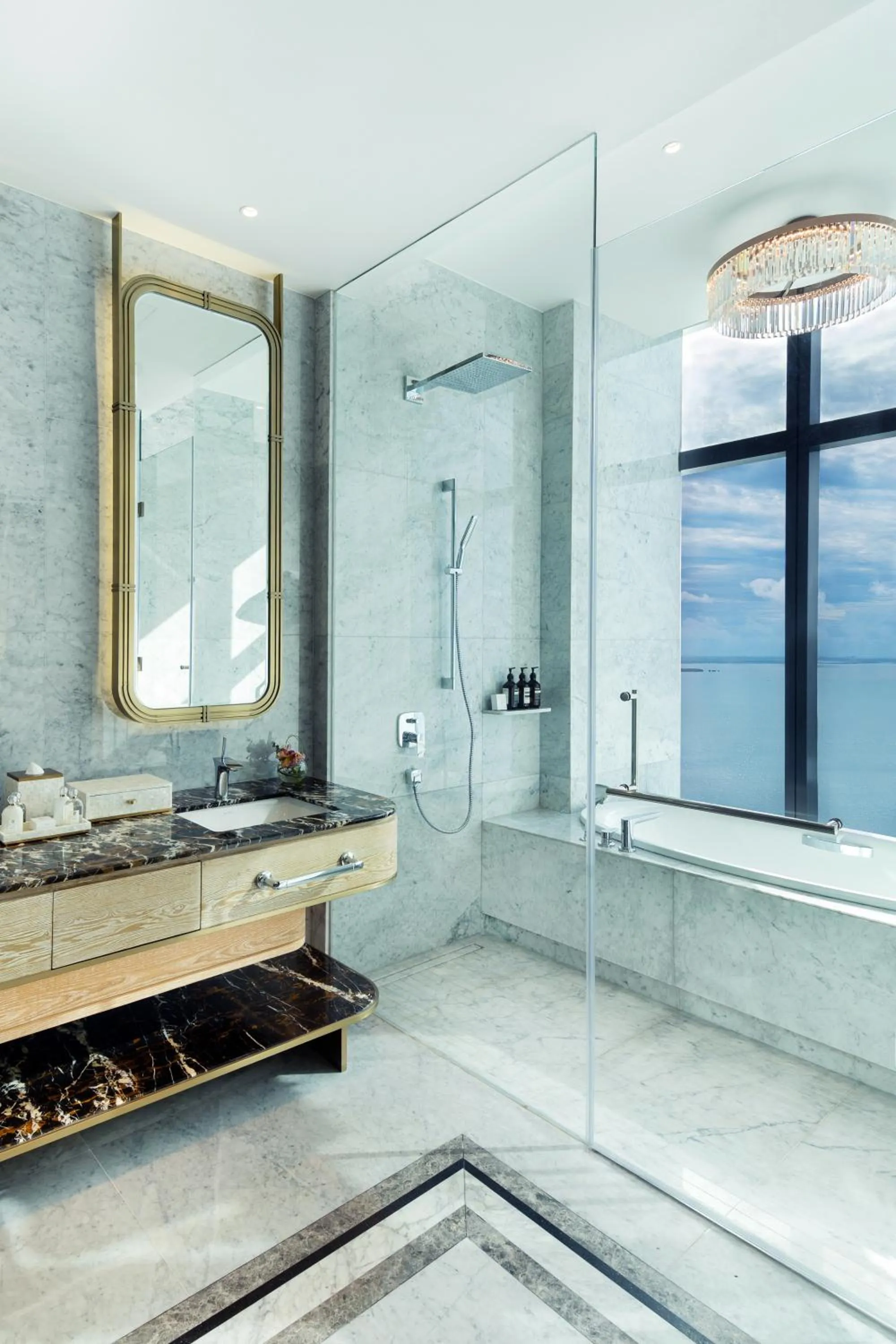 Bathroom in NUSTAR Hotel Cebu