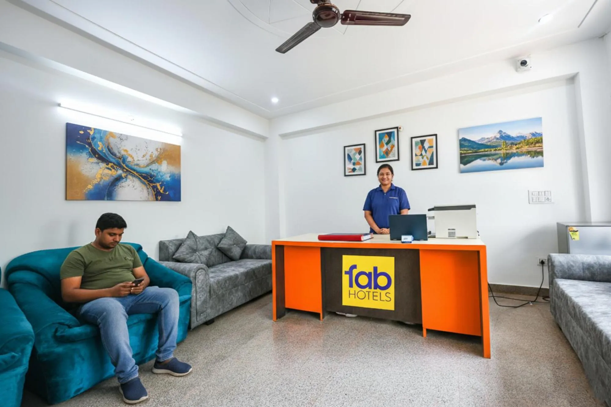 Lobby or reception in FabHotel The Yashobhumi Near Yashobhoomi Convention Centre