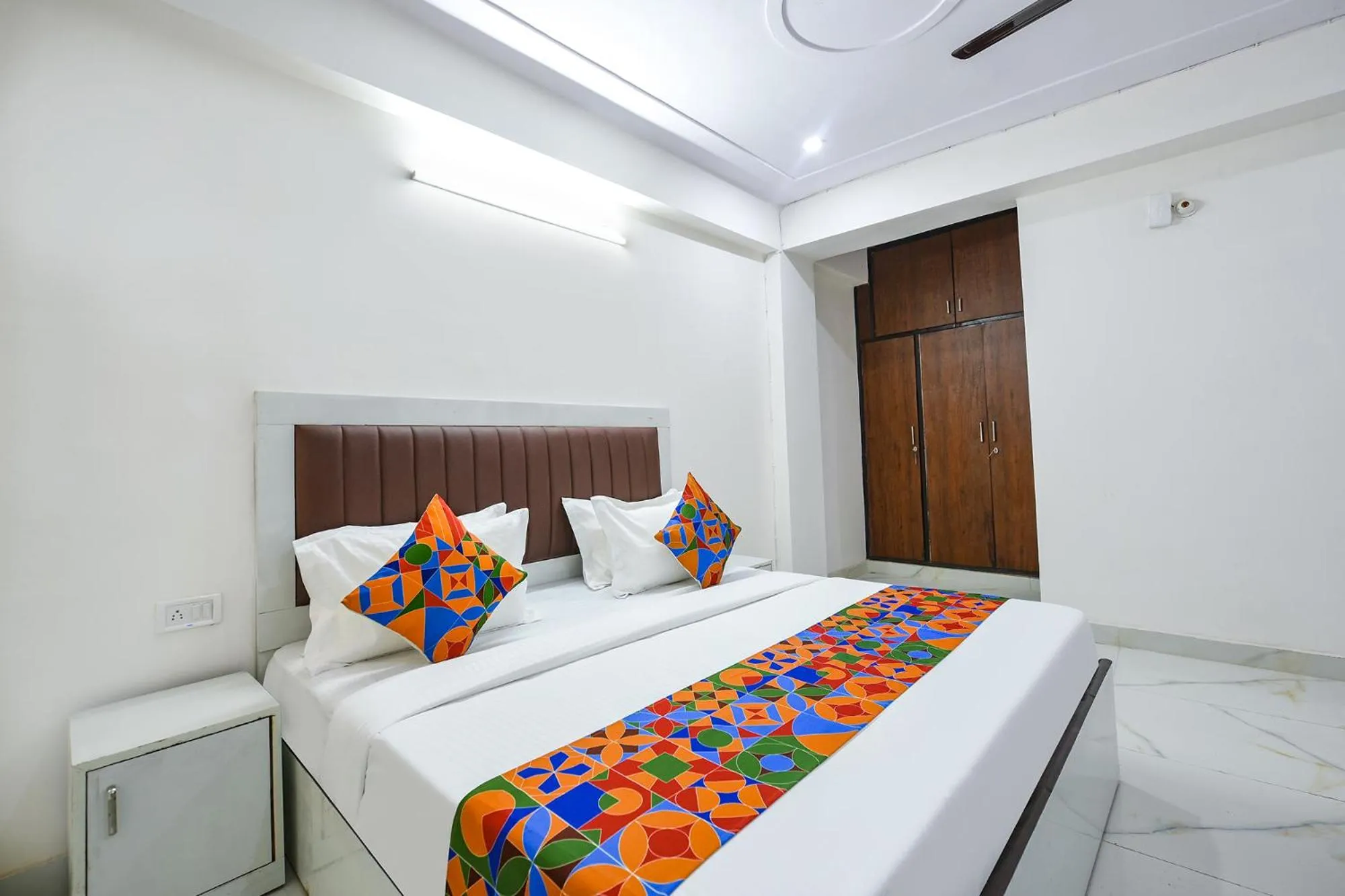 Bed in FabHotel The Yashobhumi Near Yashobhoomi Convention Centre
