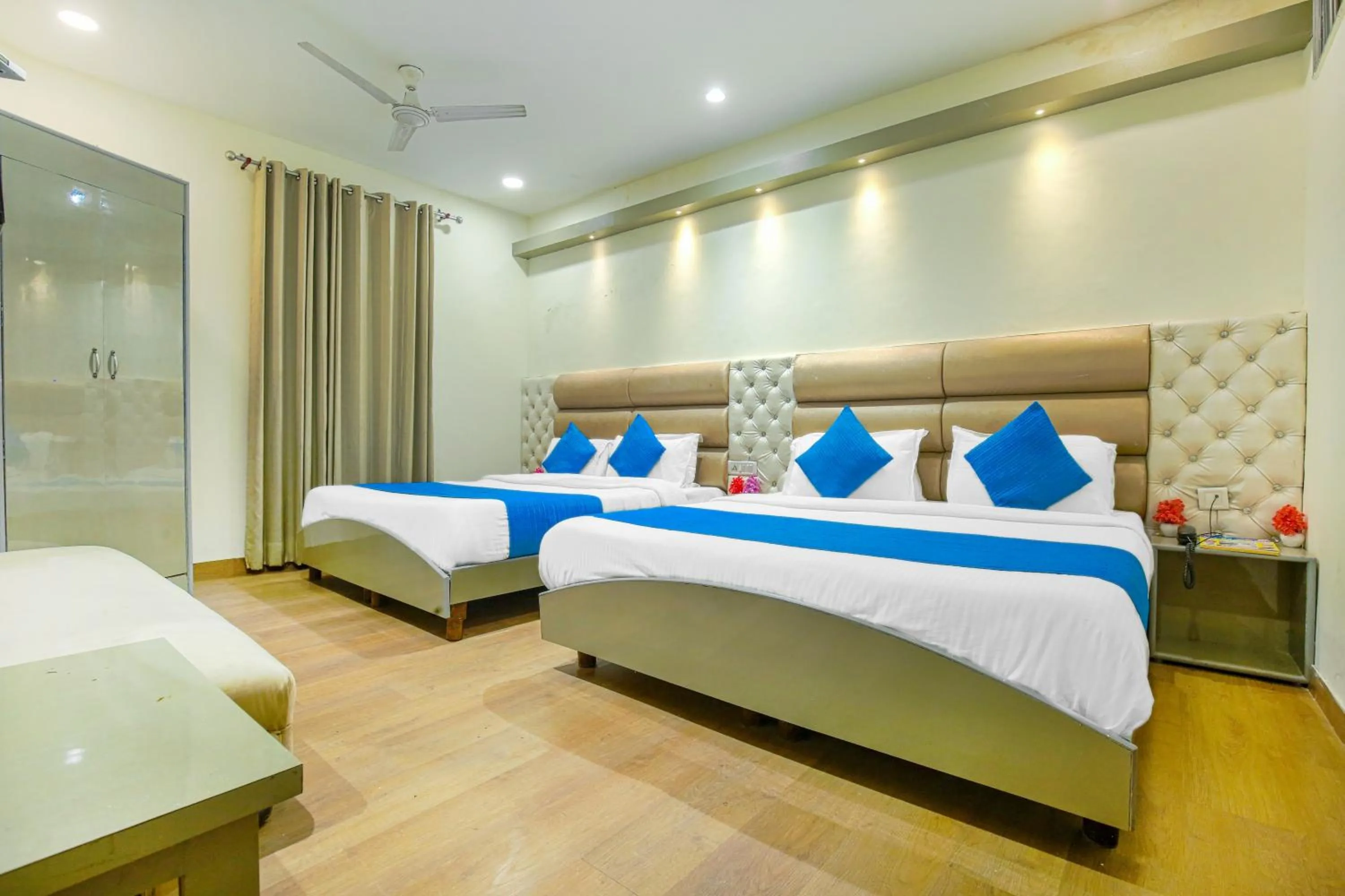 Photo of the whole room in Hotel City Castle