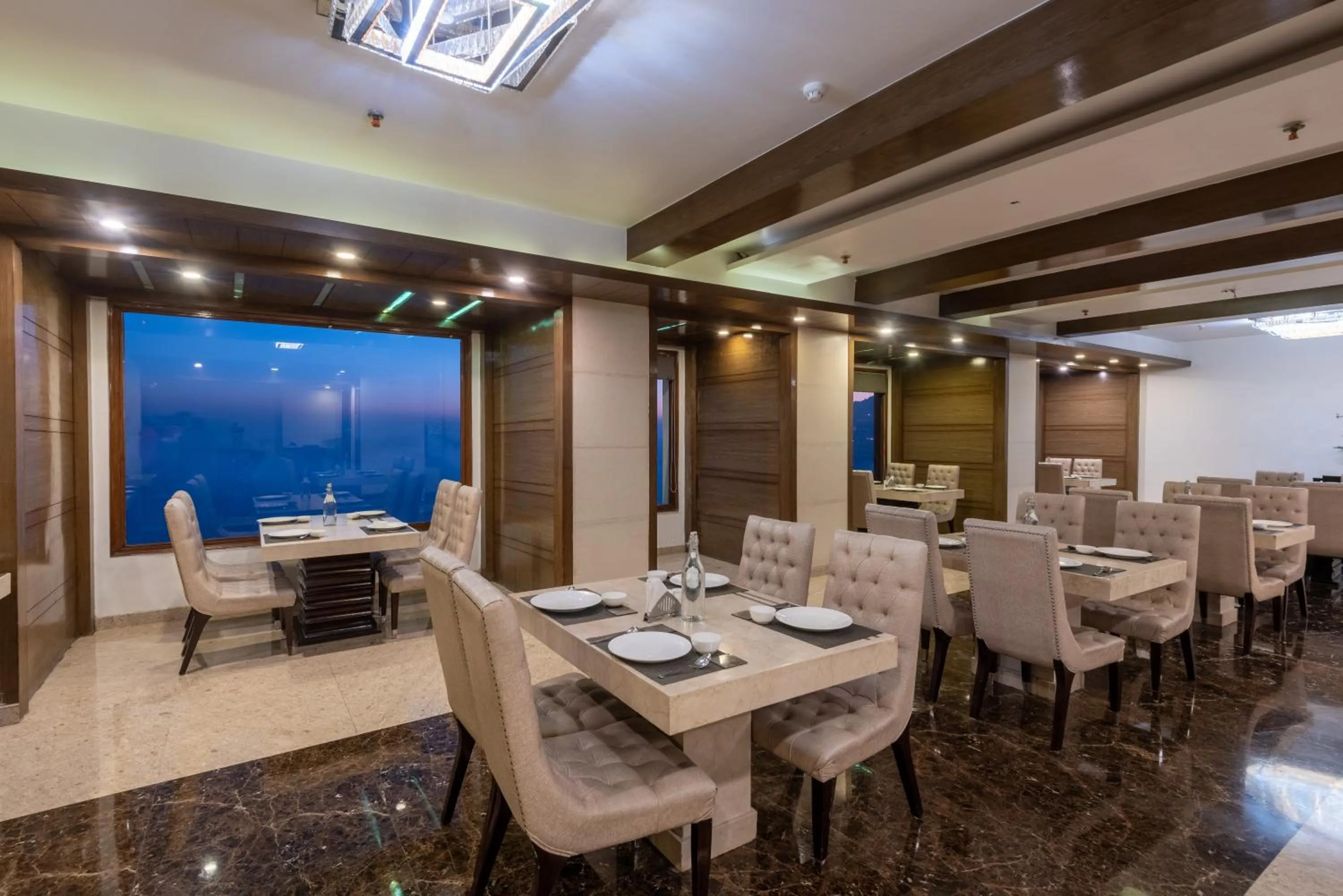 Lawrence Solitaire Resort, Mall road, Mussoorie