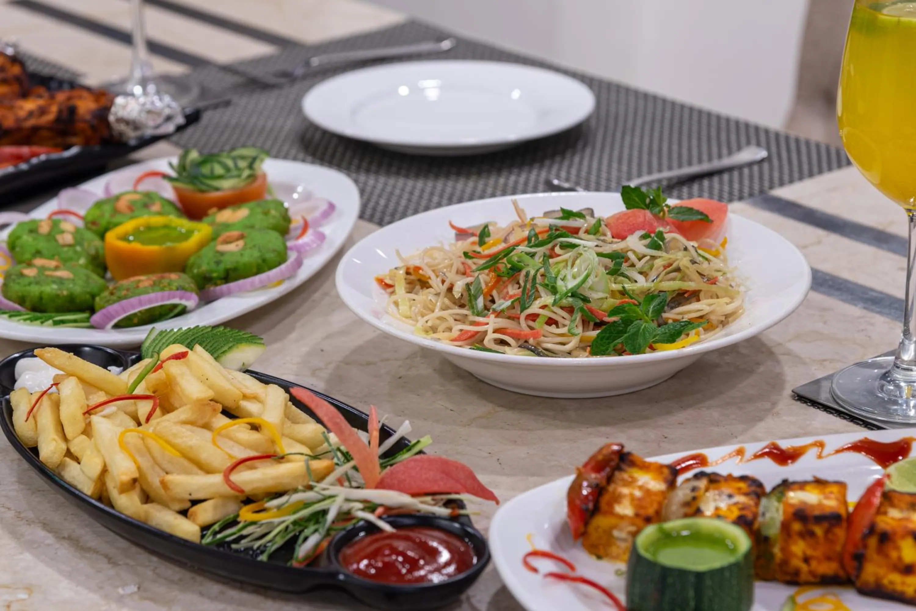 Lawrence Solitaire Resort, Mall road, Mussoorie