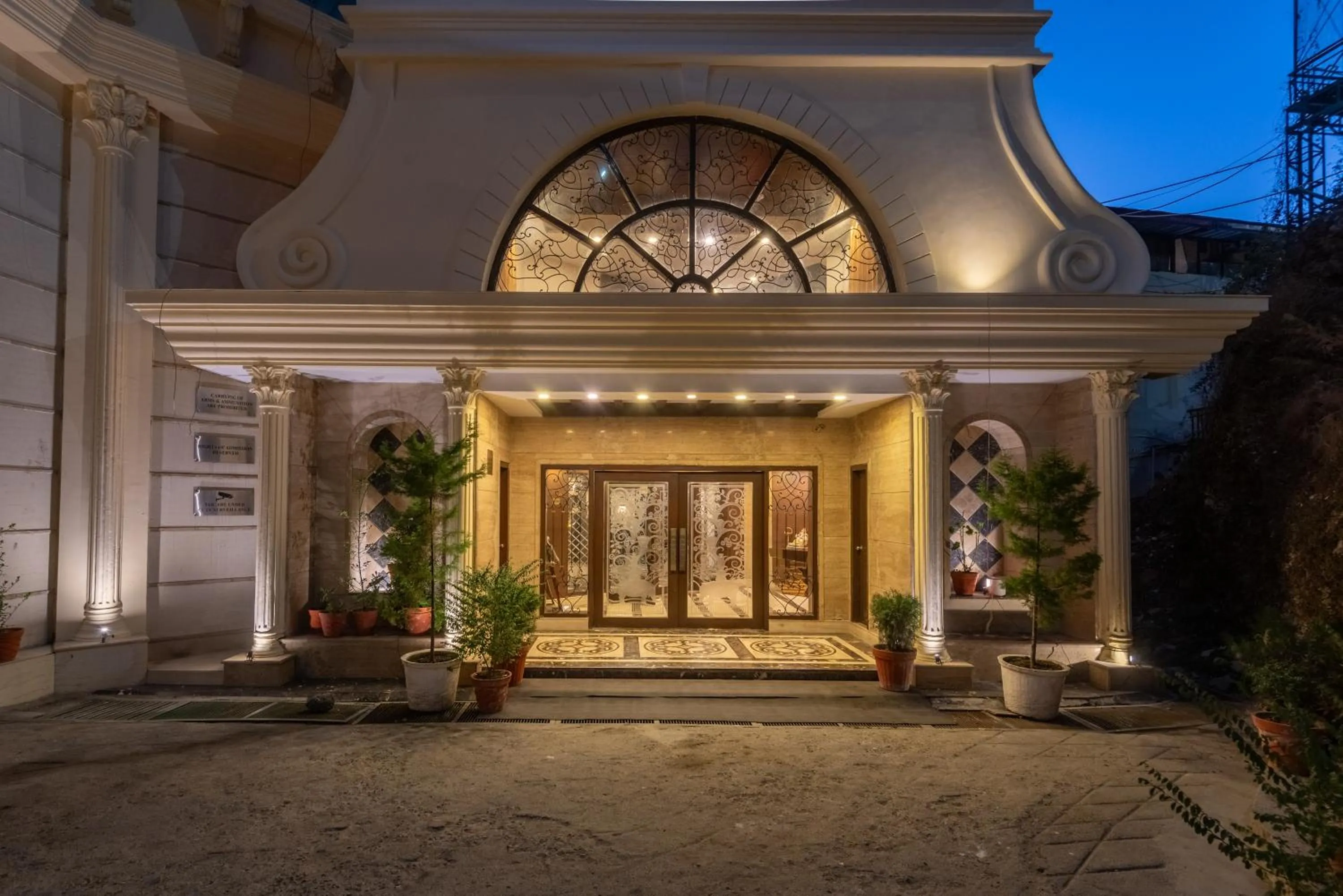 Lawrence Solitaire Resort, Mall road, Mussoorie