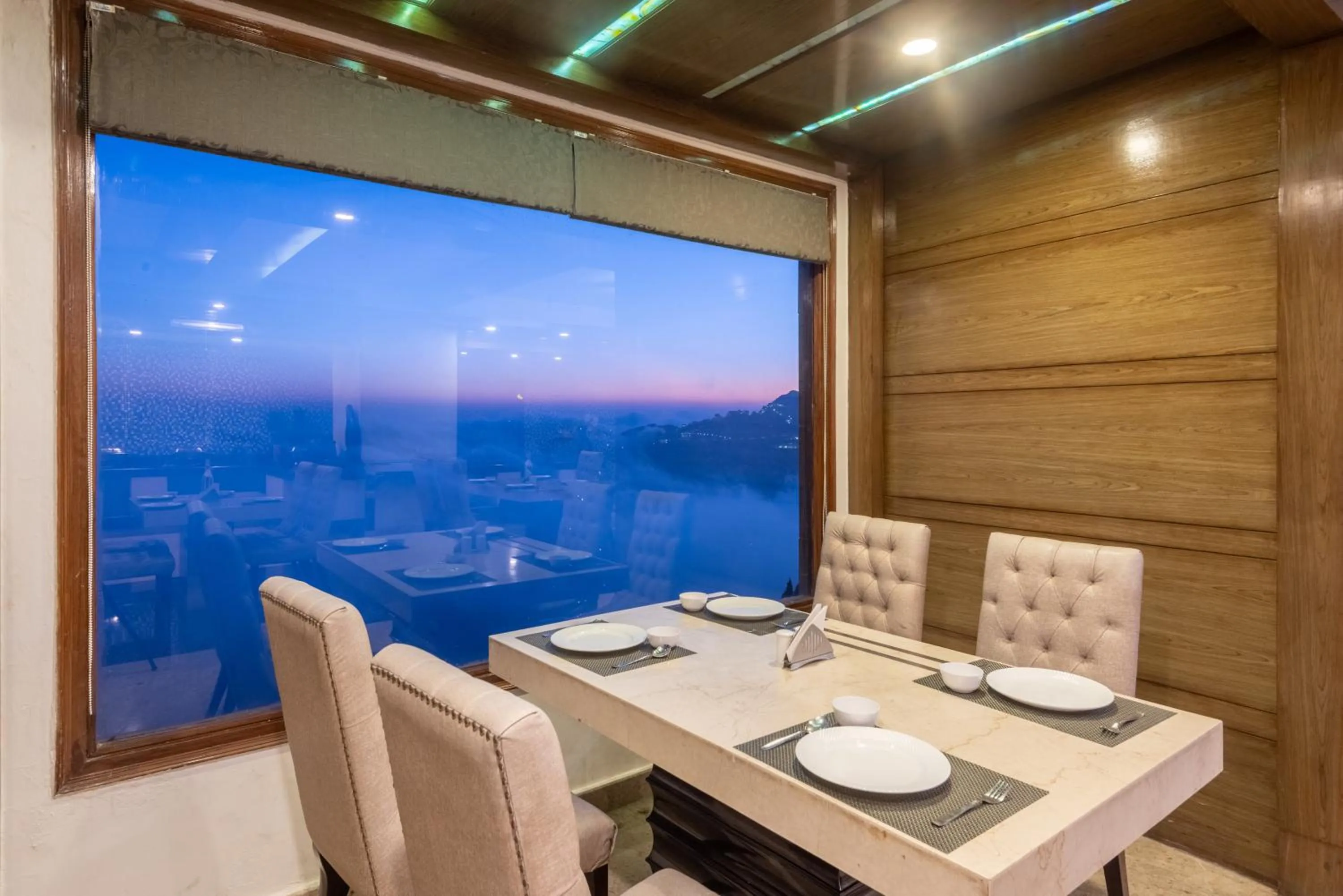 Lawrence Solitaire Resort, Mall road, Mussoorie