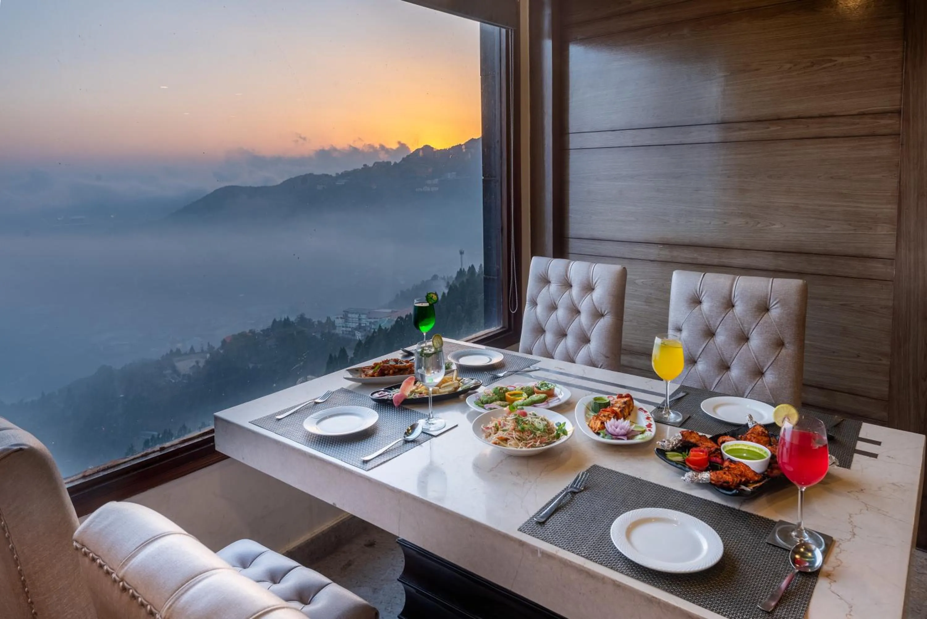 Lawrence Solitaire Resort, Mall road, Mussoorie