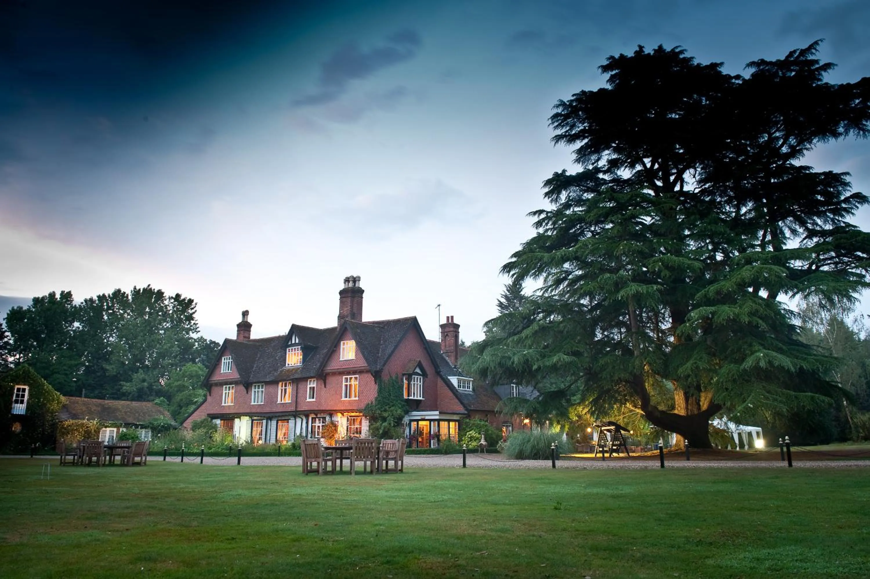 Garden view in Ravenwood Hall Hotel