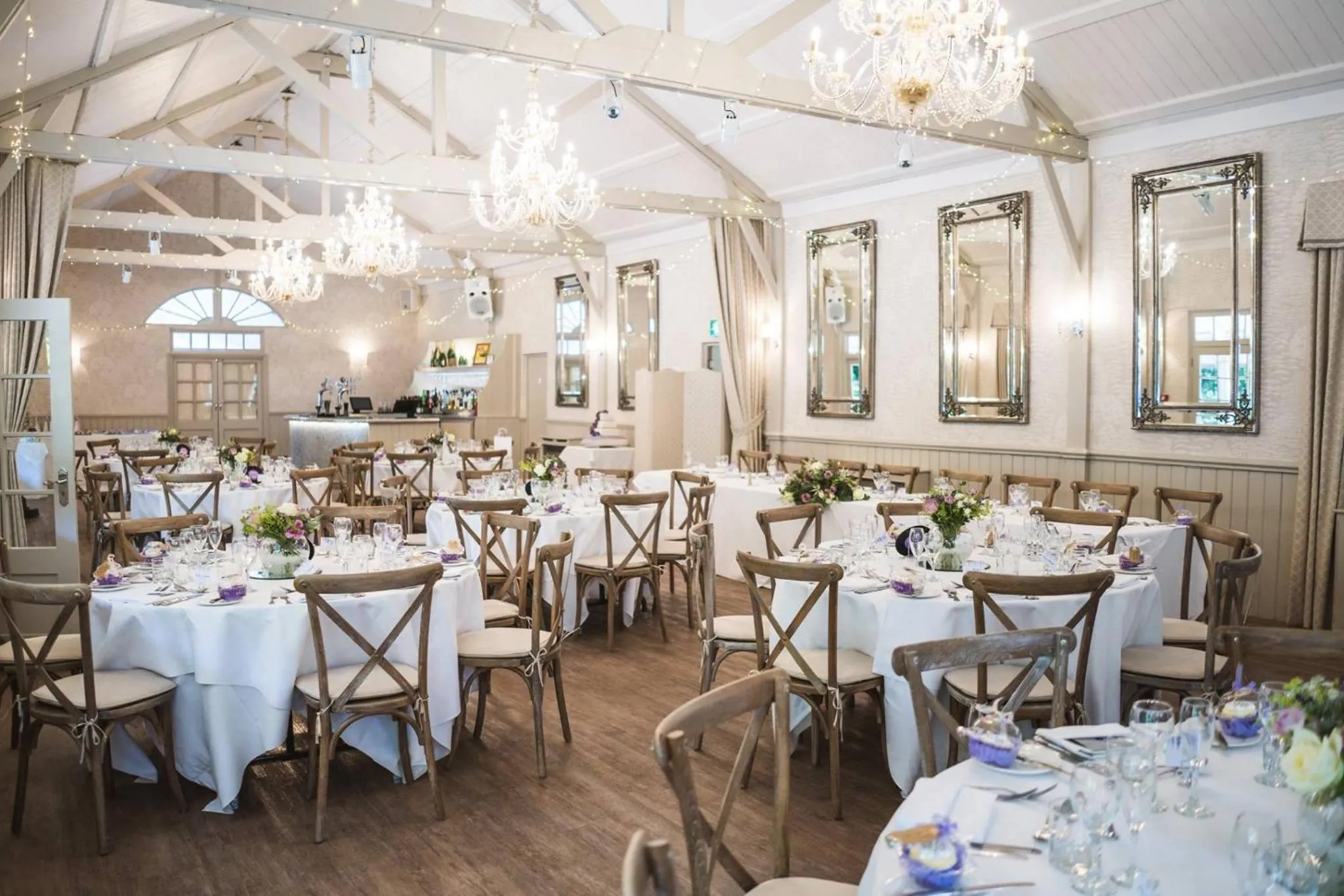 wedding in Ravenwood Hall Hotel