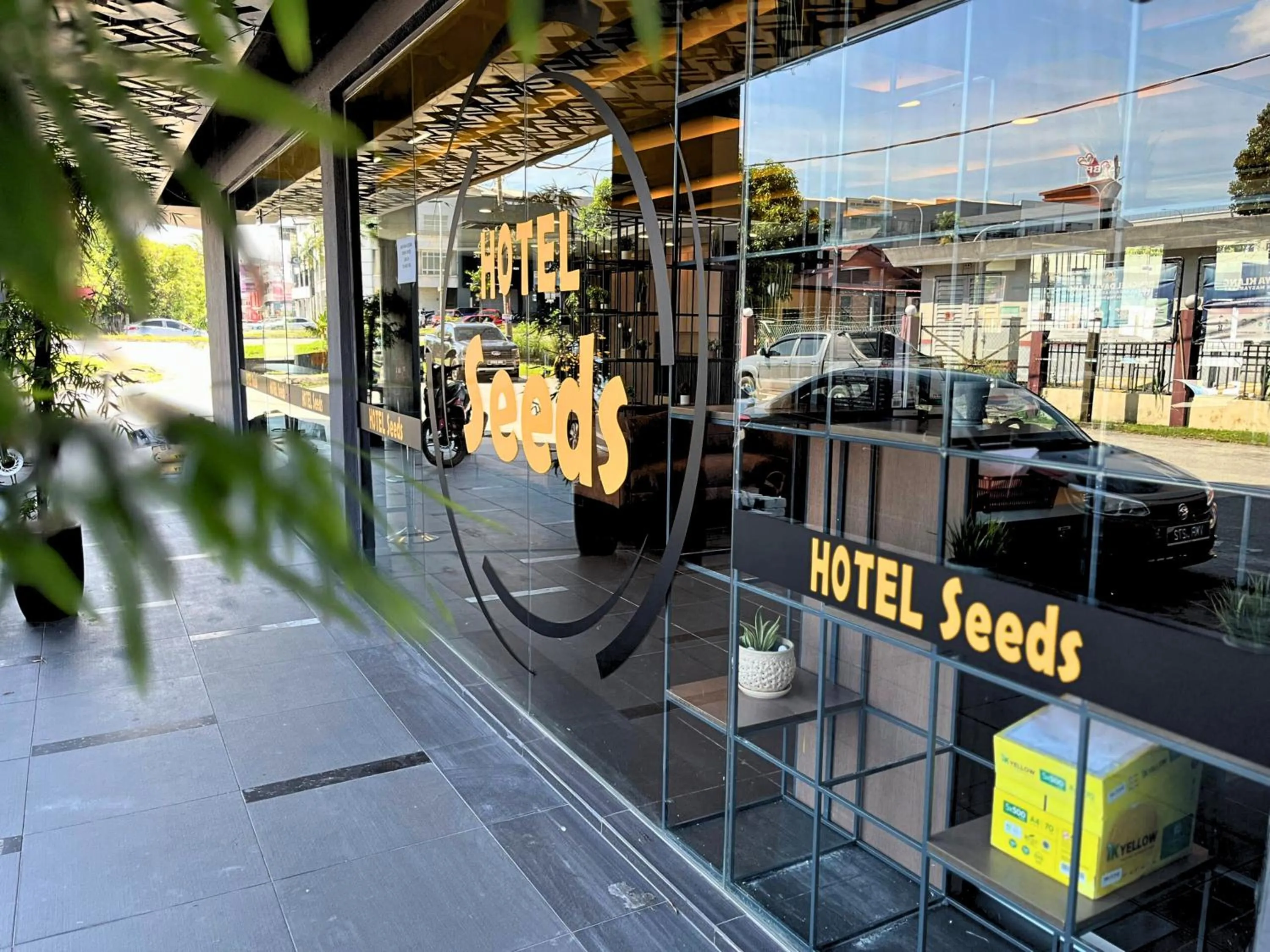 Street view in Seeds Hotel Klang Bayu Perdana