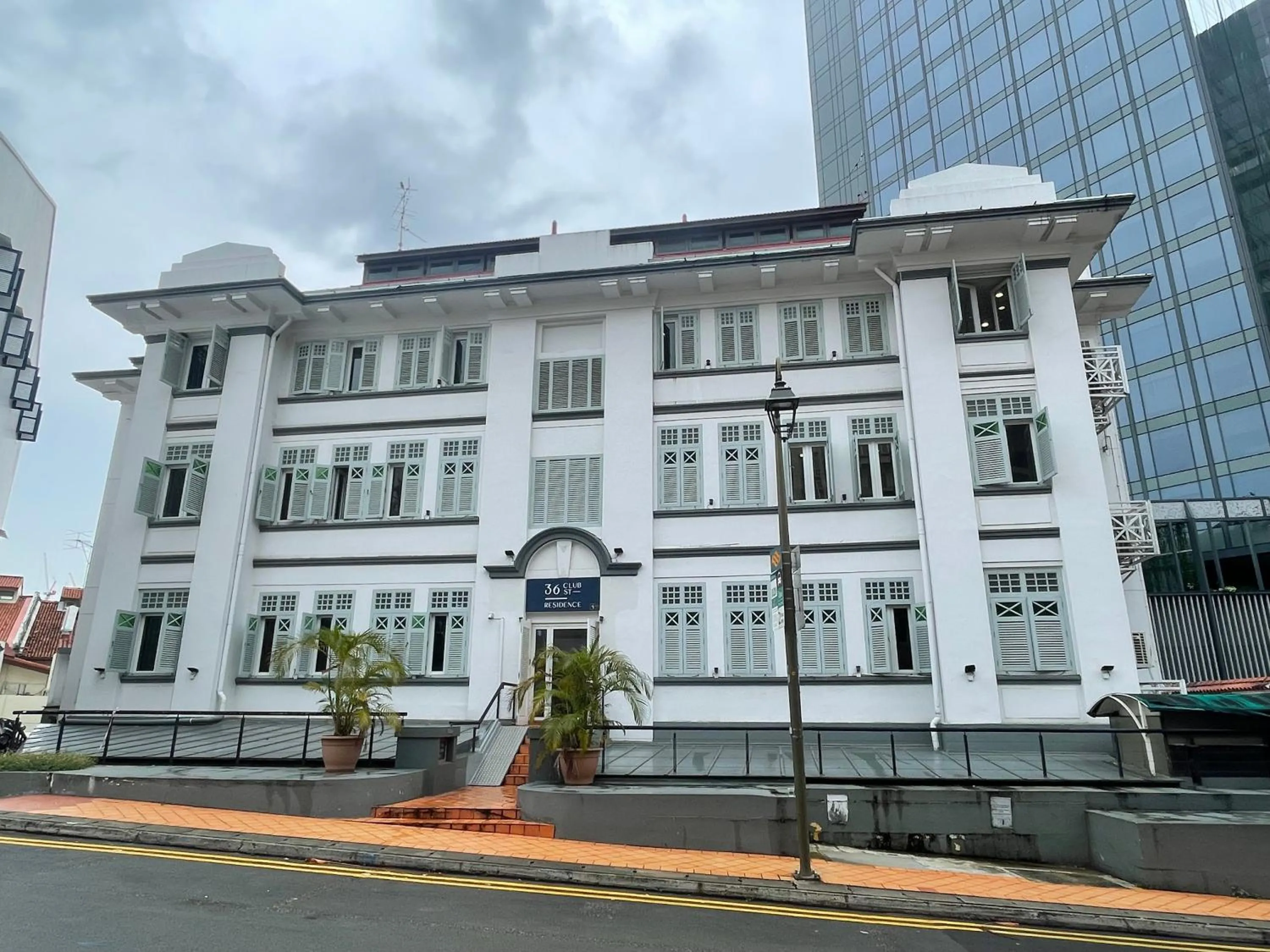 Property building in 36 club st residence