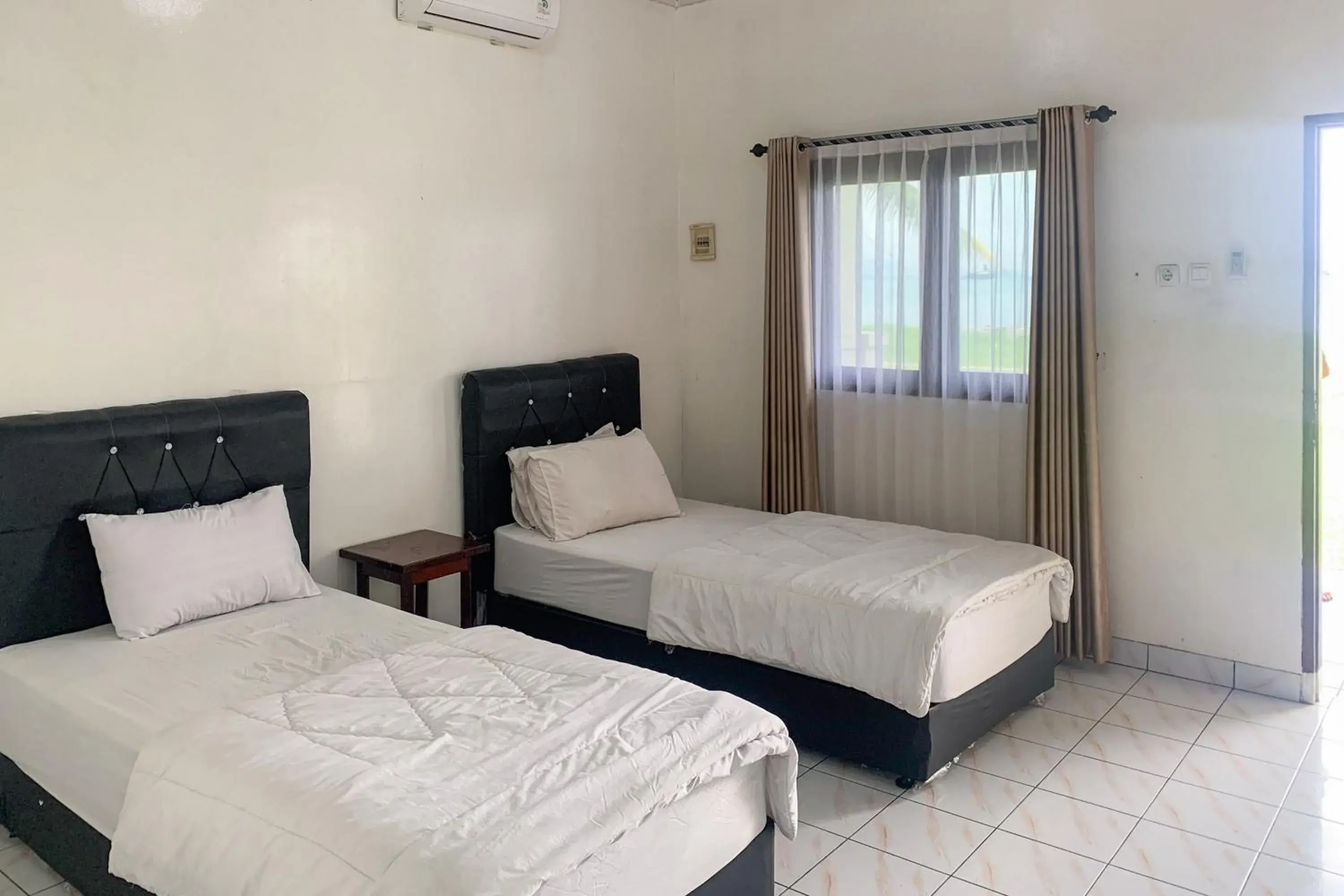 Hotel Pelangi Merak RedPartner Hotel Pelangi Merak RedPartner