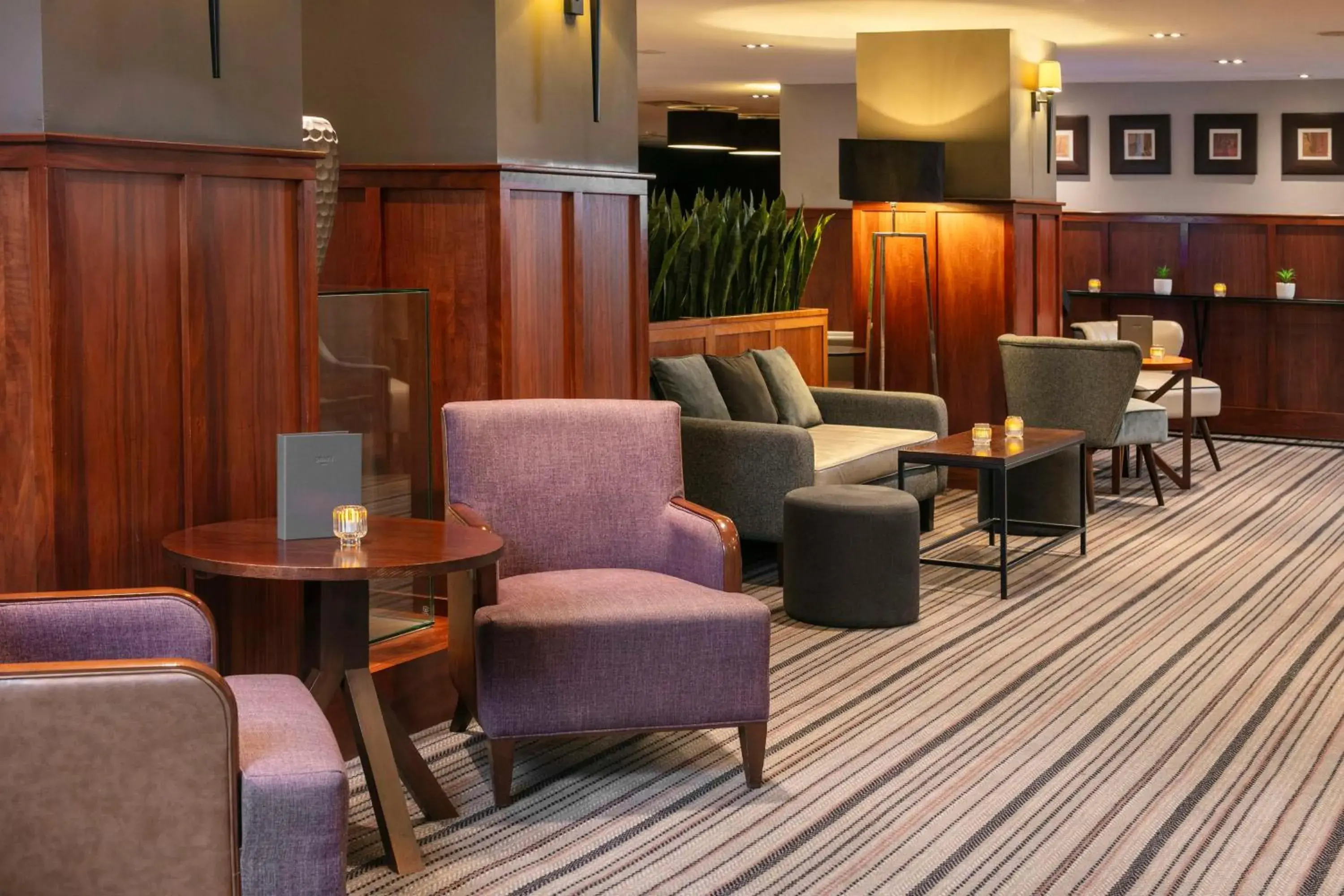 Lobby or reception in DoubleTree by Hilton Stratford-upon-Avon, United Kingdom Lobby or reception in DoubleTree by Hilton Stratford-upon-Avon, United Kingdom