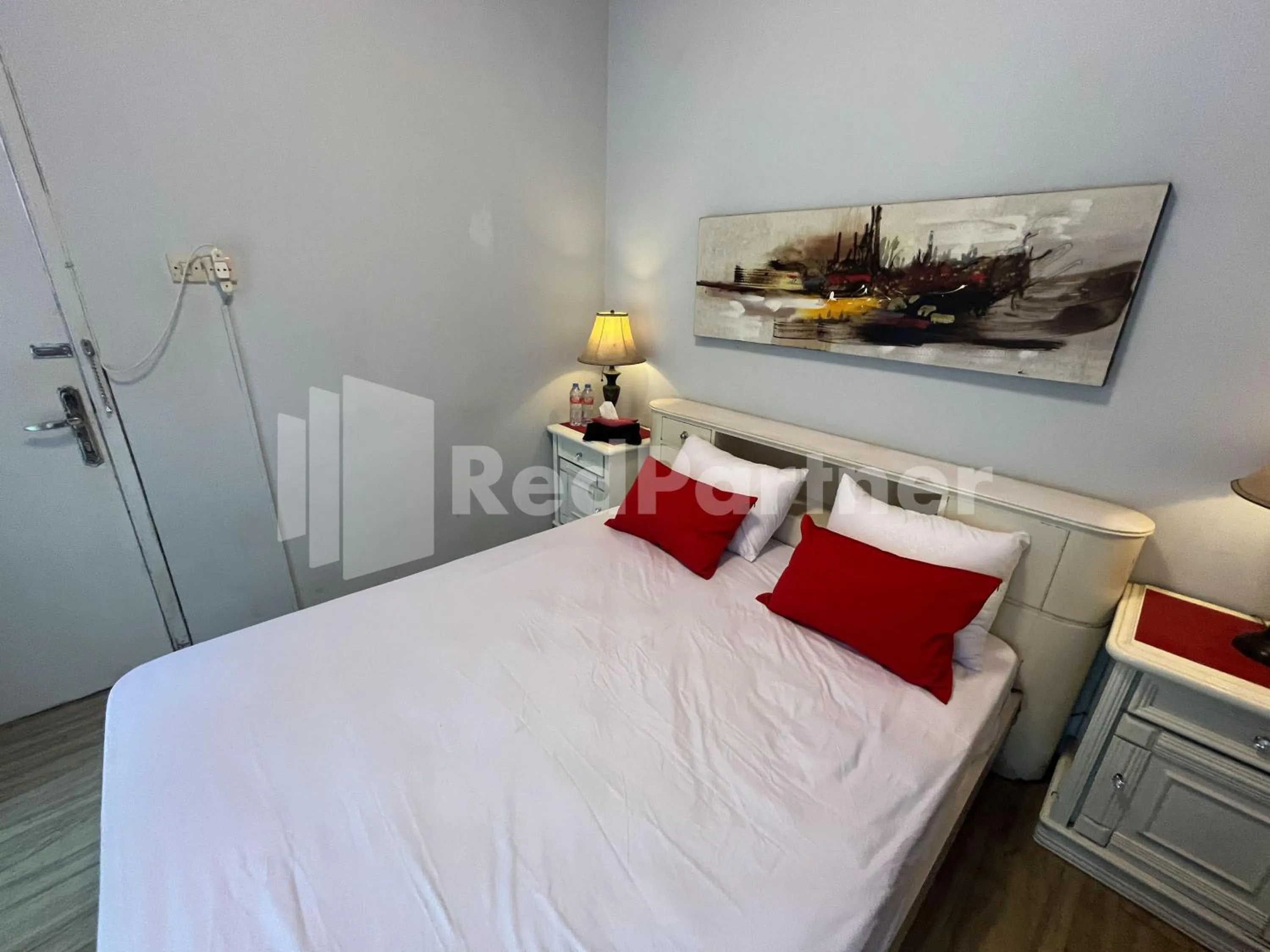 Bedroom, Bed in Villa Layar Selorejo Mitra RedDoorz