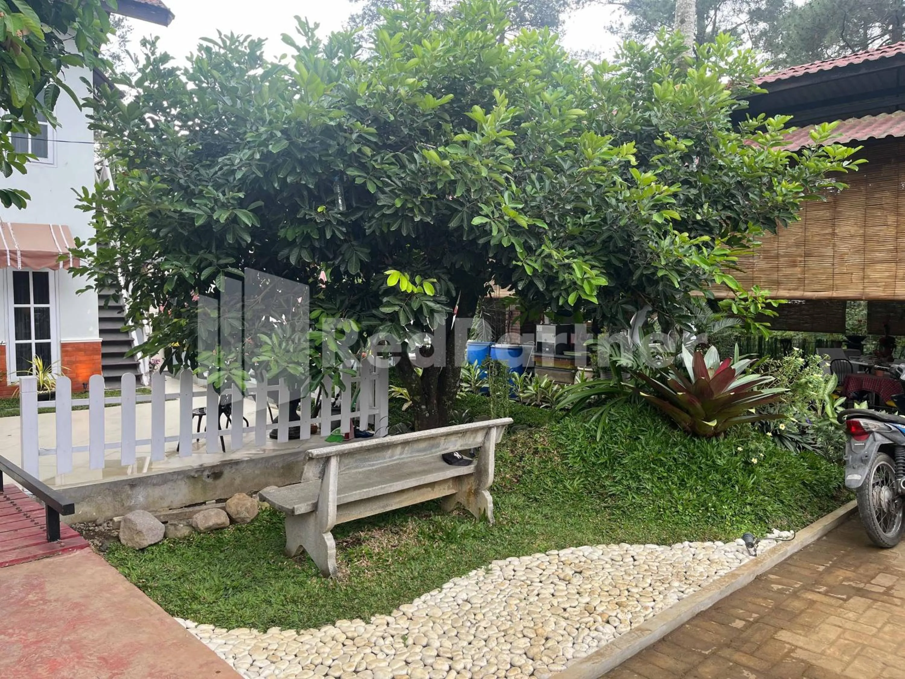 Property building in Villa Layar Selorejo Mitra RedDoorz