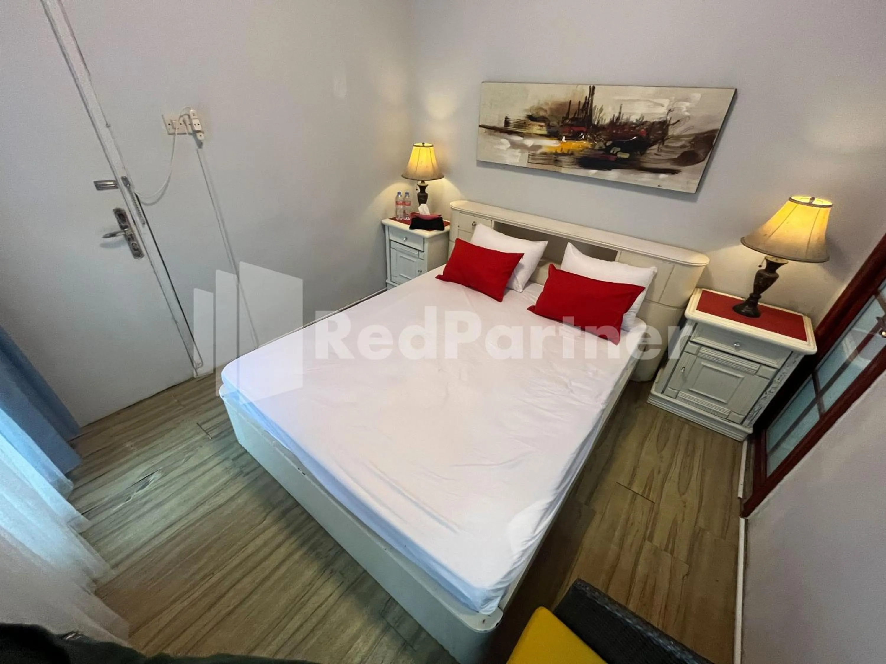 Bedroom, Bed in Villa Layar Selorejo Mitra RedDoorz