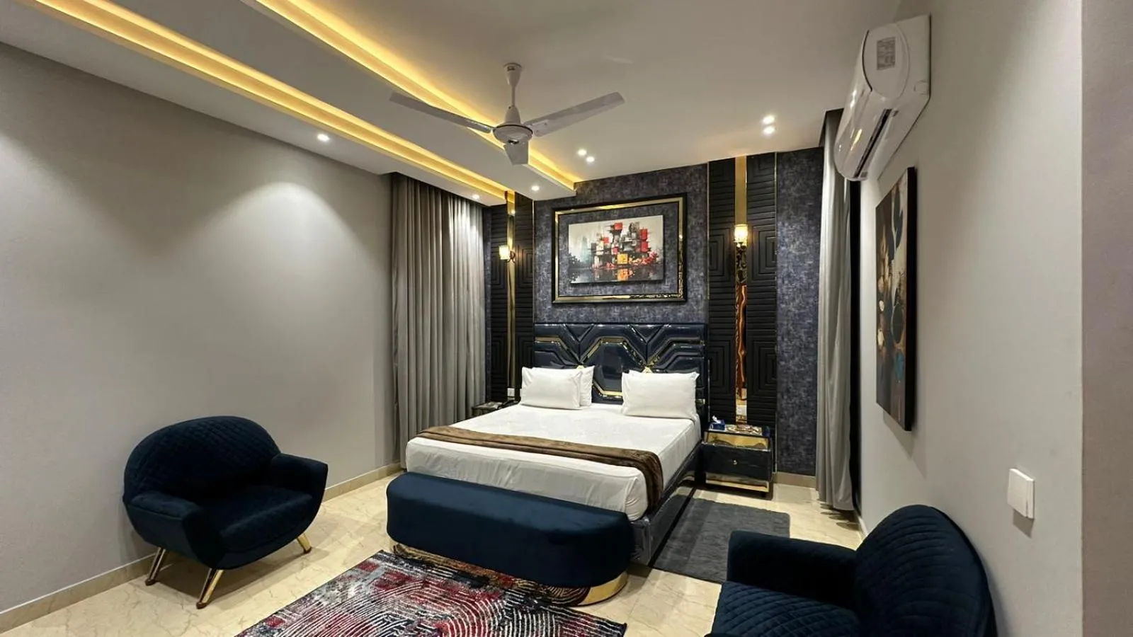 Bed in Multan Swiss Hotel