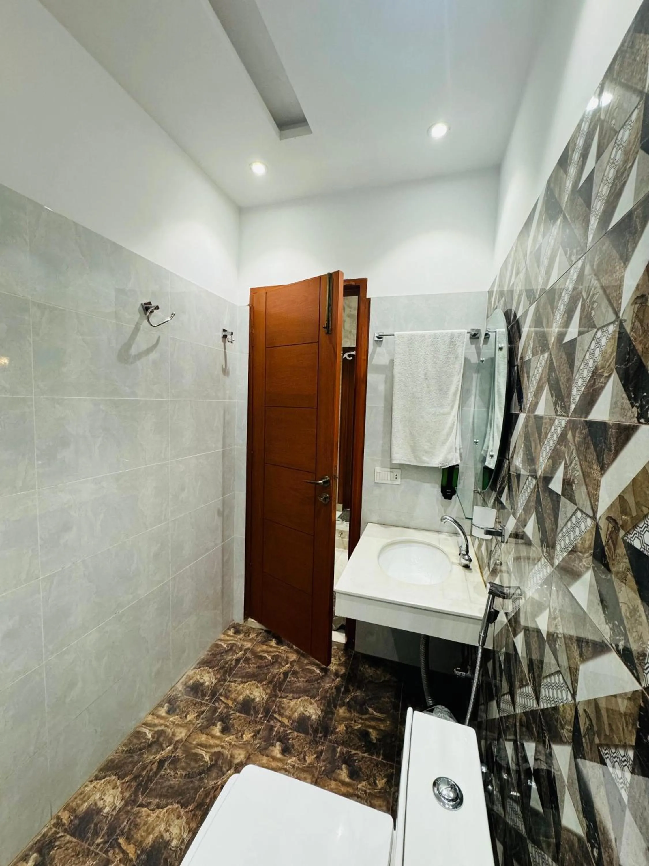 Shower in Multan Swiss Hotel
