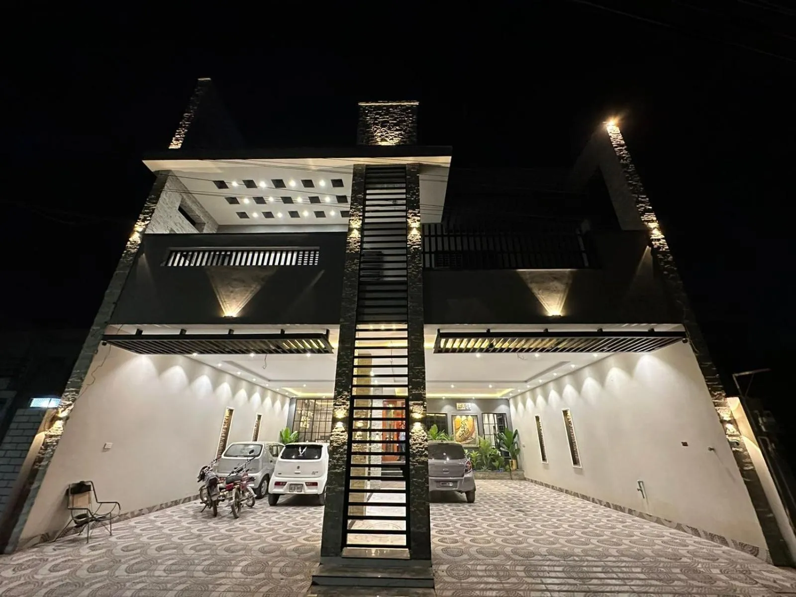 Property building in Multan Swiss Hotel