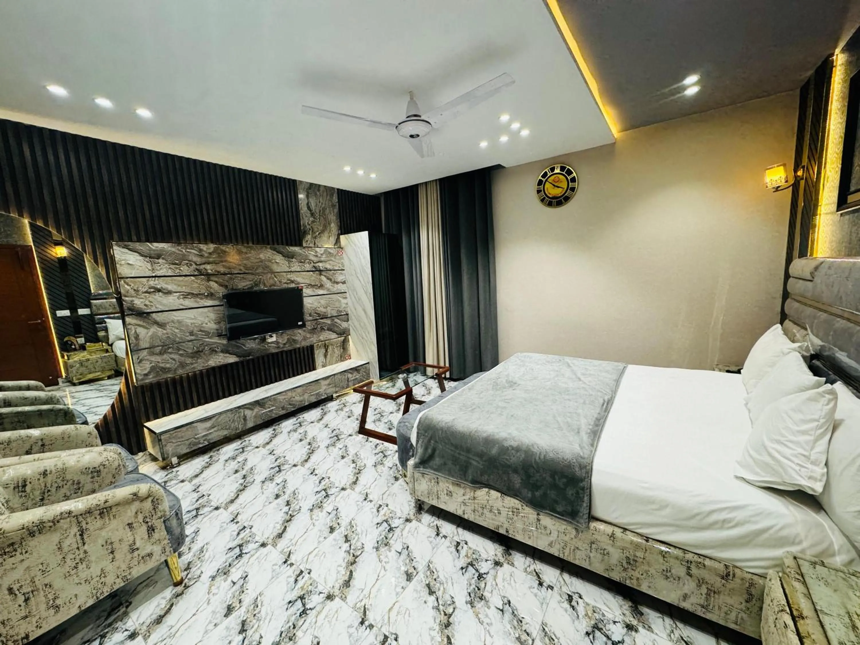 Bed in Multan Swiss Hotel