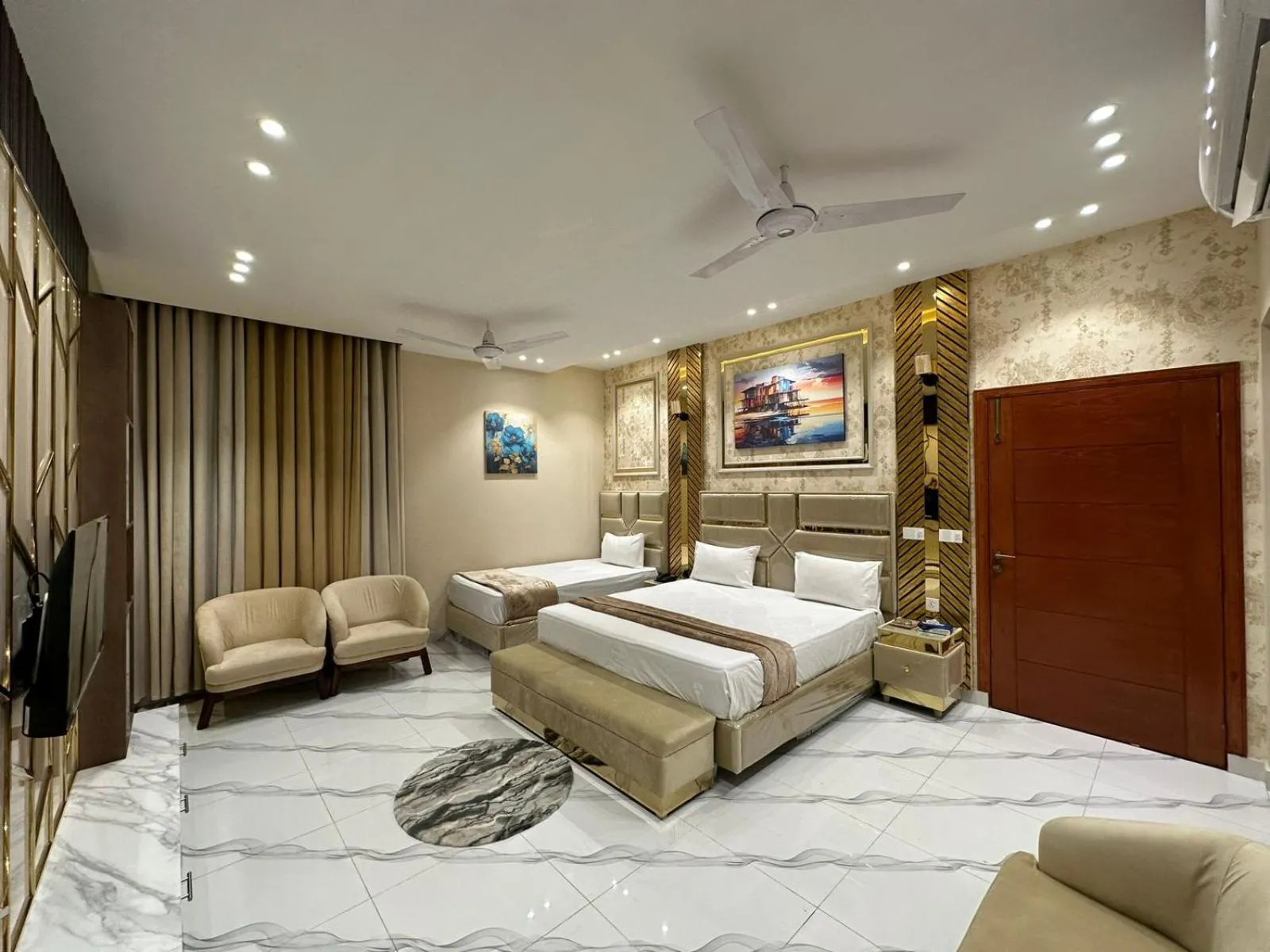 Bed in Multan Swiss Hotel