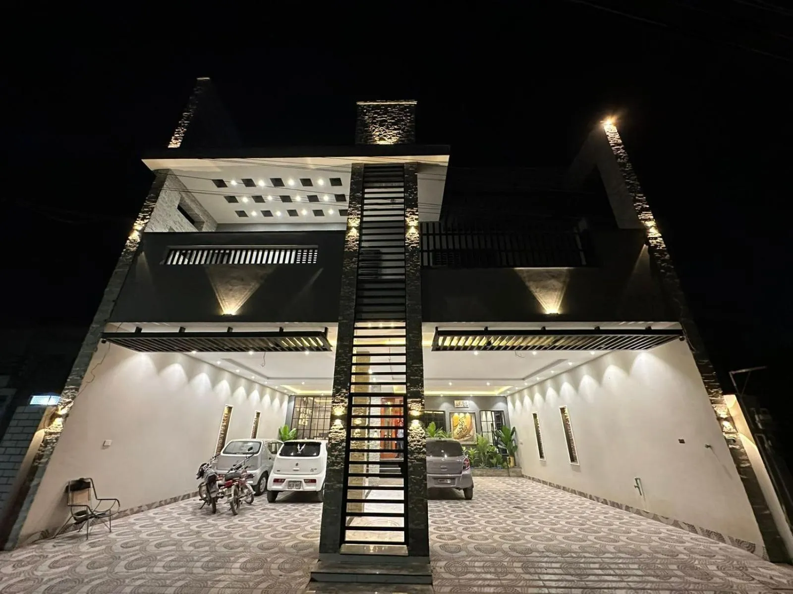Property building in Multan Swiss Hotel