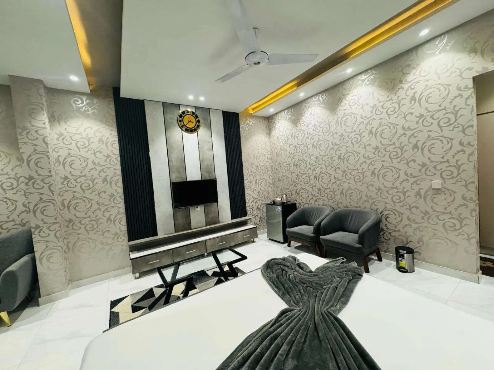 Bedroom in Multan Swiss Hotel