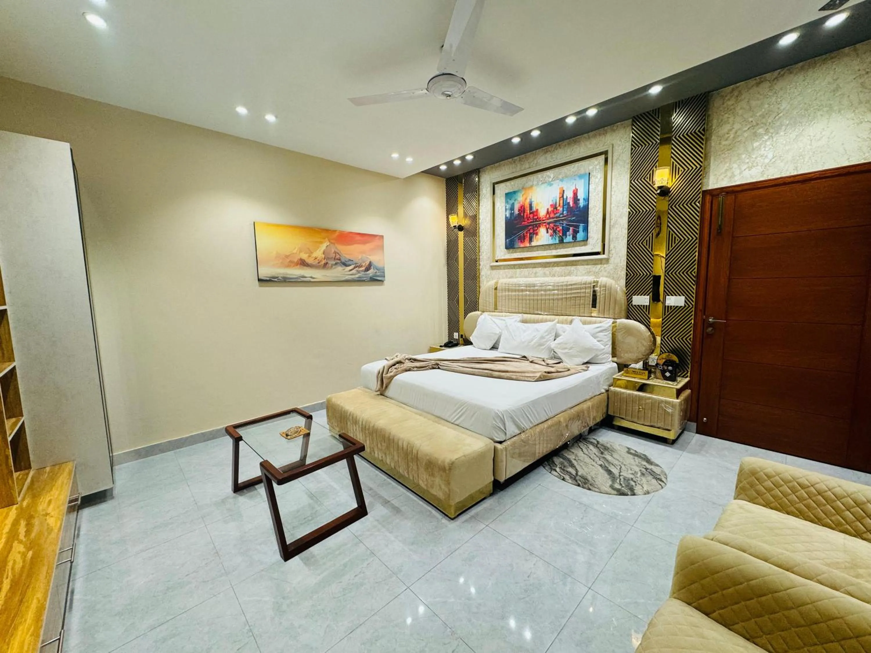 Bed in Multan Swiss Hotel