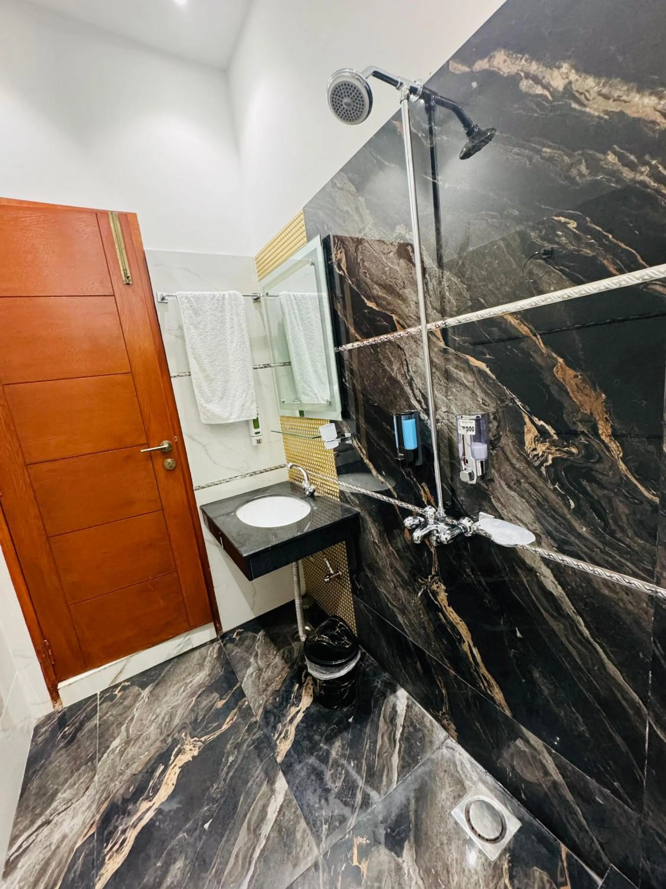 Shower in Multan Swiss Hotel