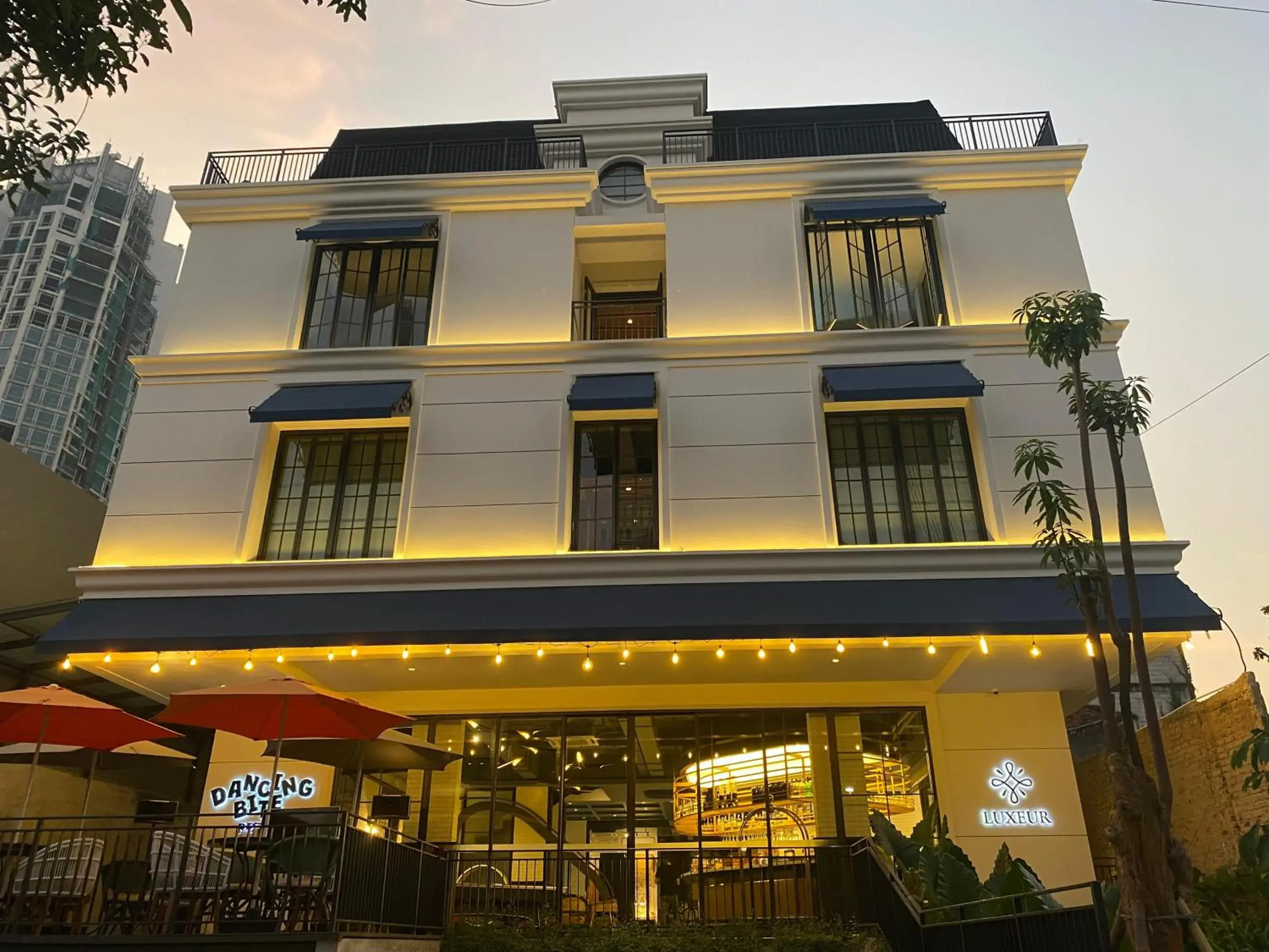 Property building in Luxeur Jakarta - Setiabudi Property building in Luxeur Jakarta - Setiabudi