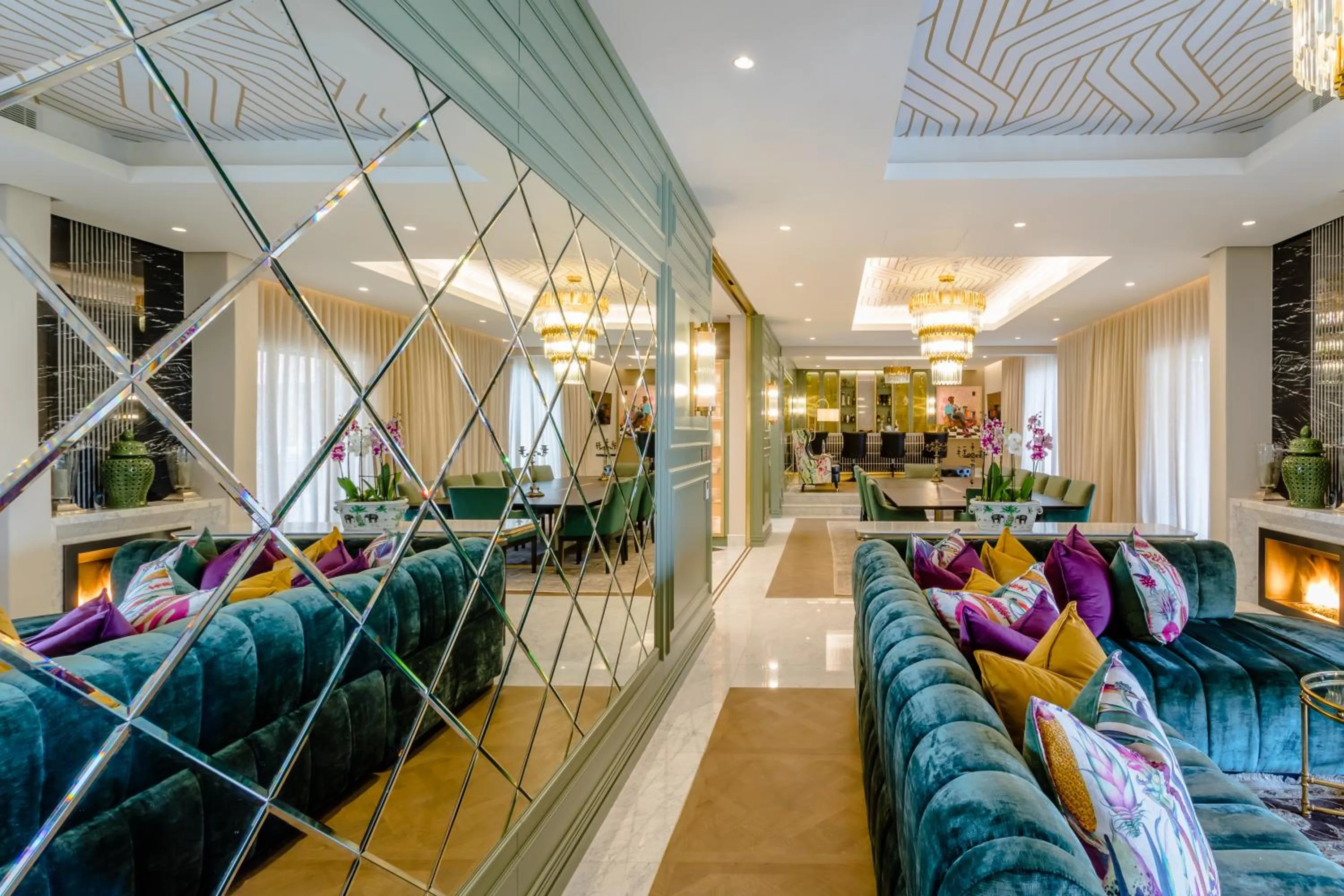 Living room in Steyn City Hotel by Saxon