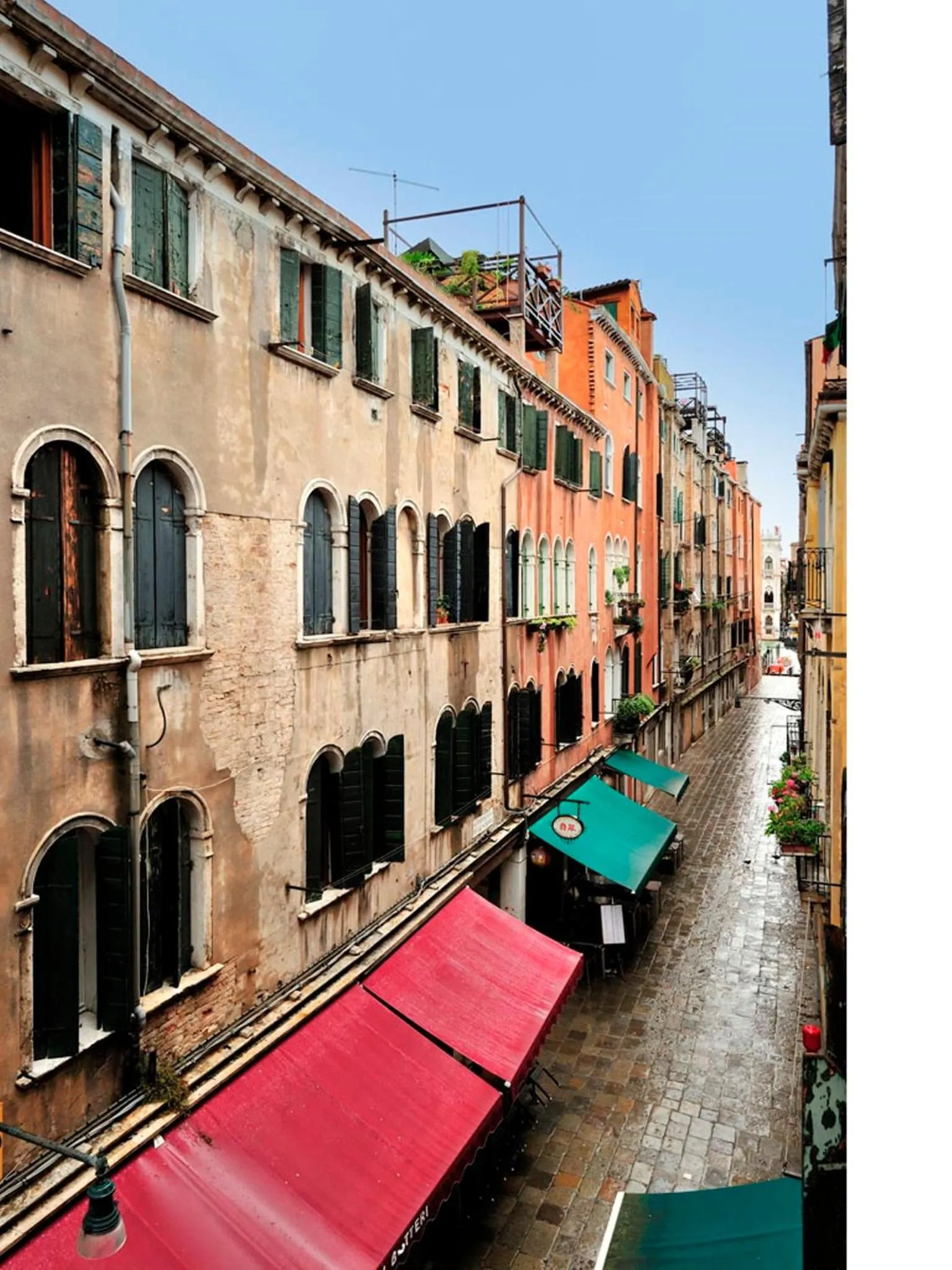 Botteri Palace Apartments by Wonderful Italy