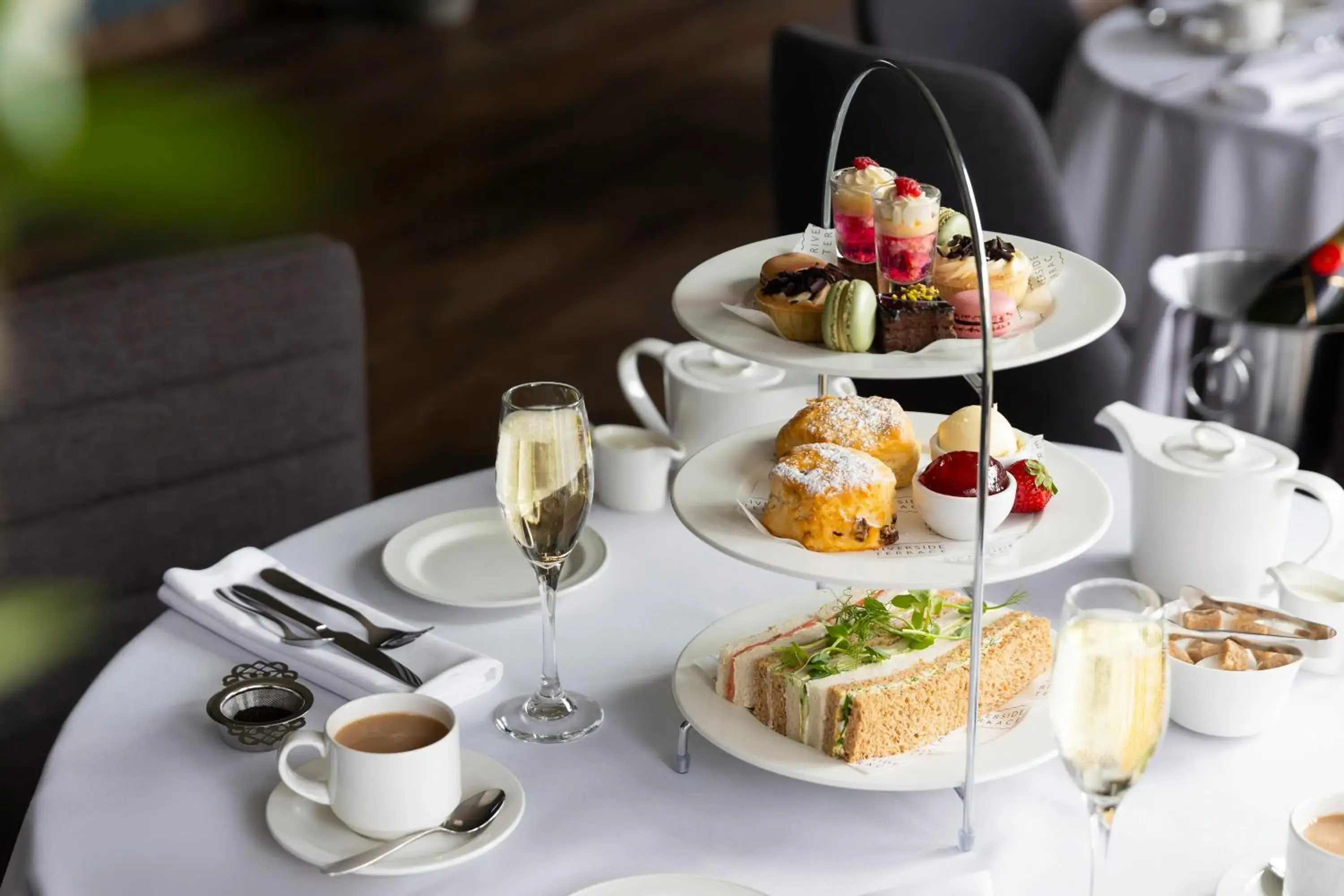 Restaurant/places to eat in Crowne Plaza Stratford-upon-Avon by IHG Restaurant/places to eat in Crowne Plaza Stratford-upon-Avon by IHG