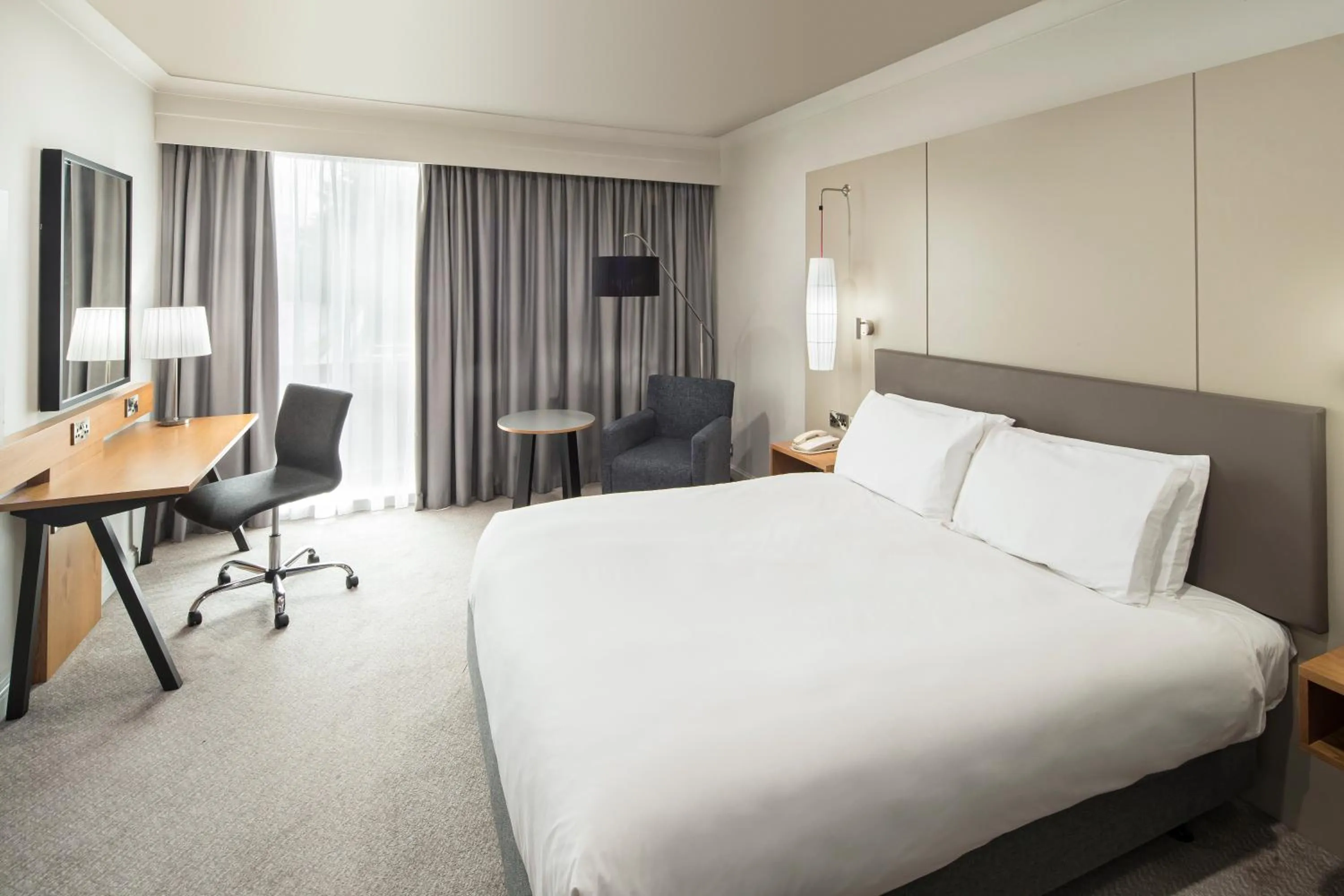 Bedroom, Bed in Crowne Plaza Stratford-upon-Avon by IHG