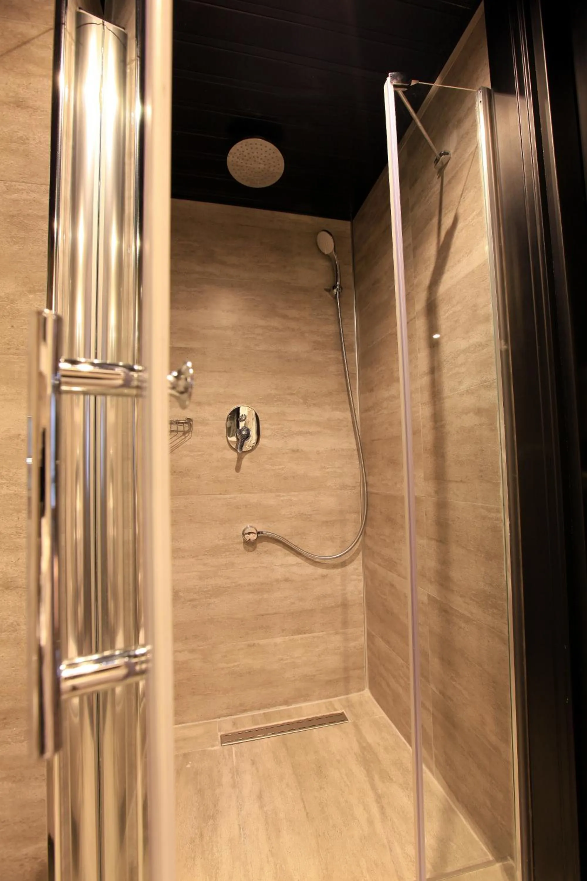 Shower in The Black Hotel