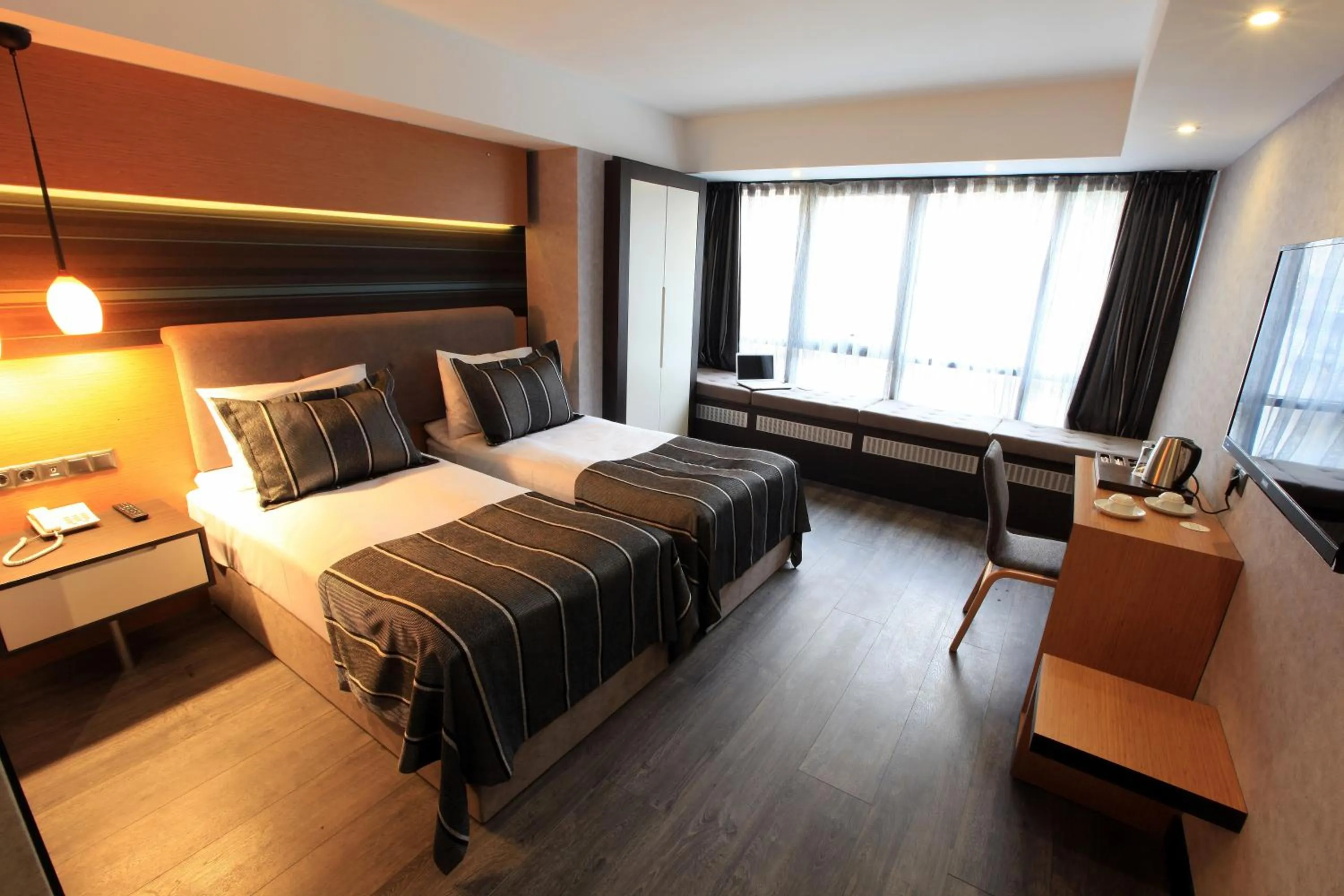 Bedroom, Bed in The Black Hotel