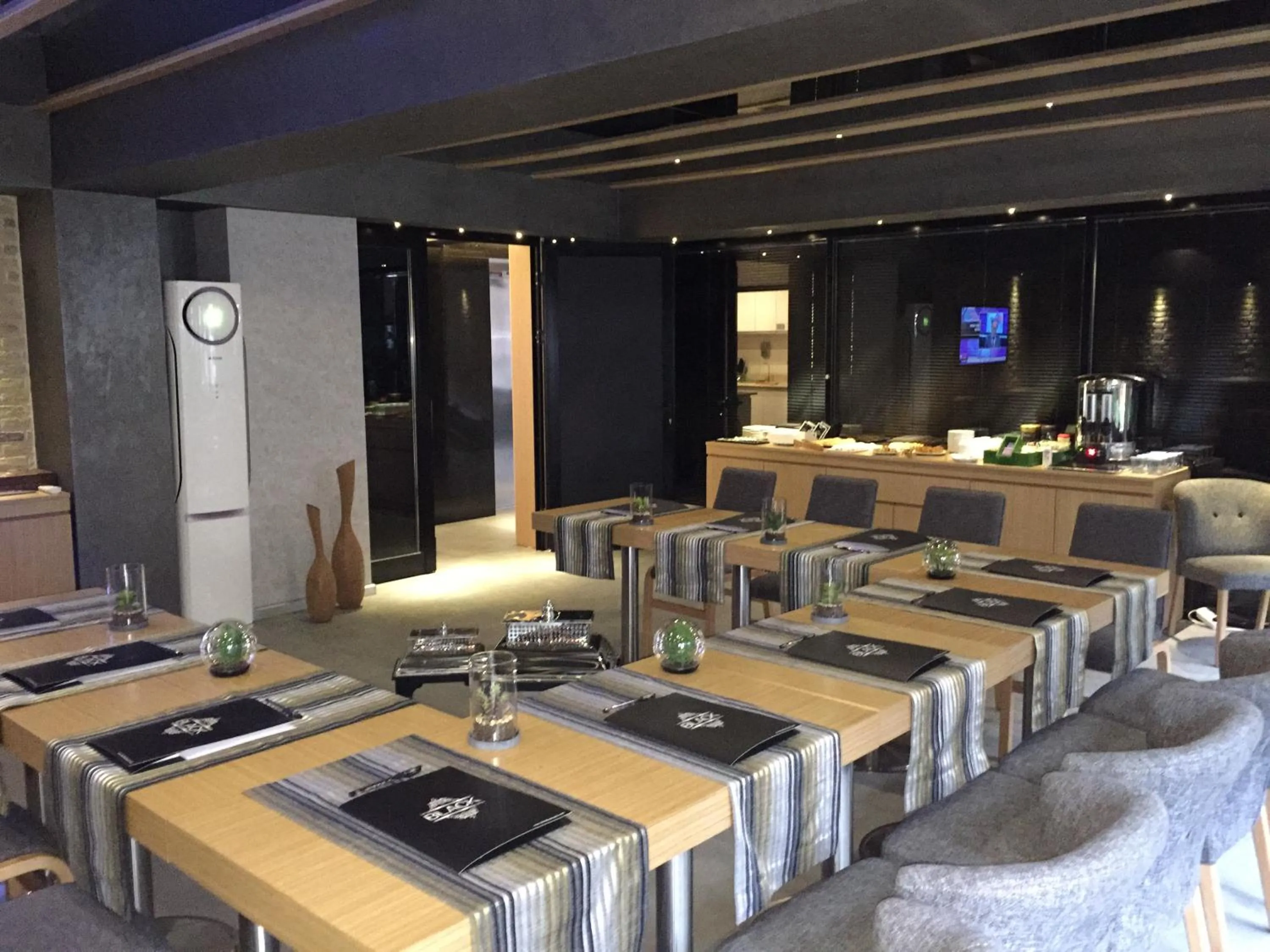 Breakfast in The Black Hotel