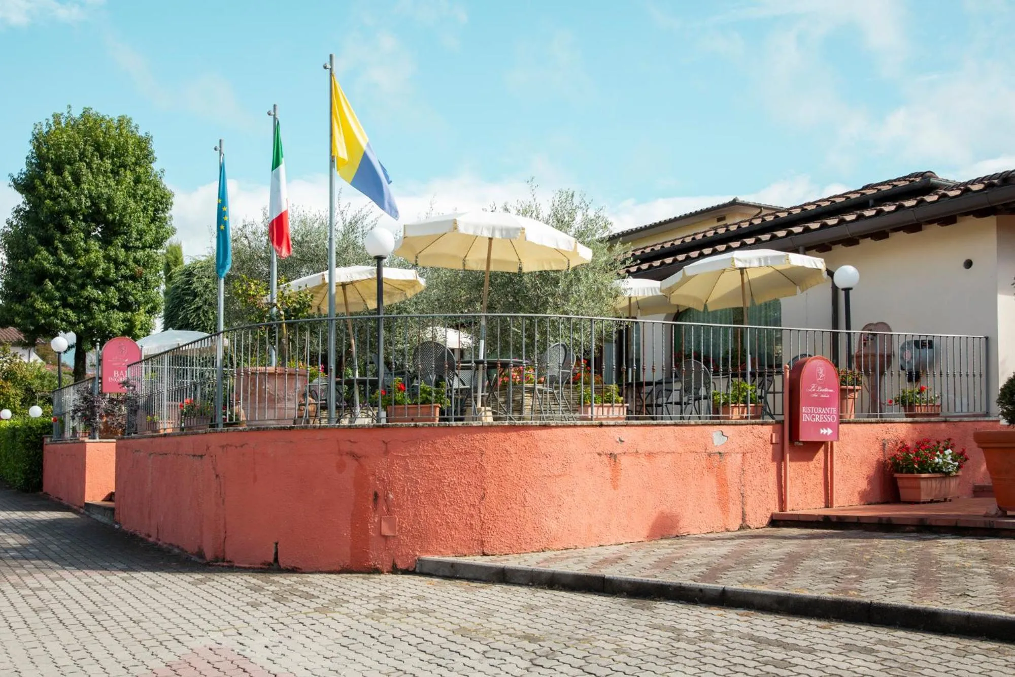 Lounge or bar in Hotel Ristorante La Lanterna