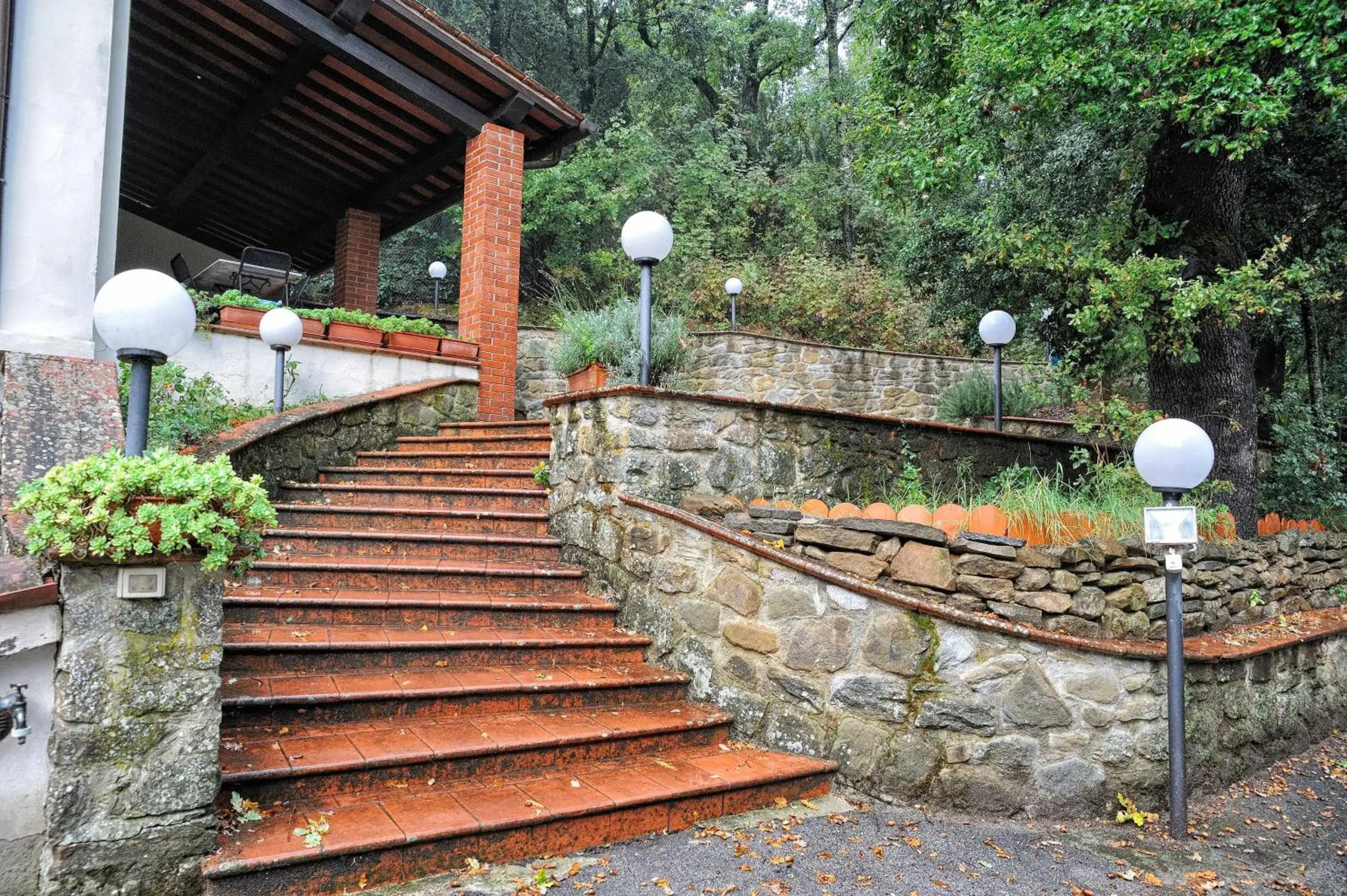 Three-Bedroom Vacation Home in Villa Sargiano Three-Bedroom Vacation Home in Villa Sargiano