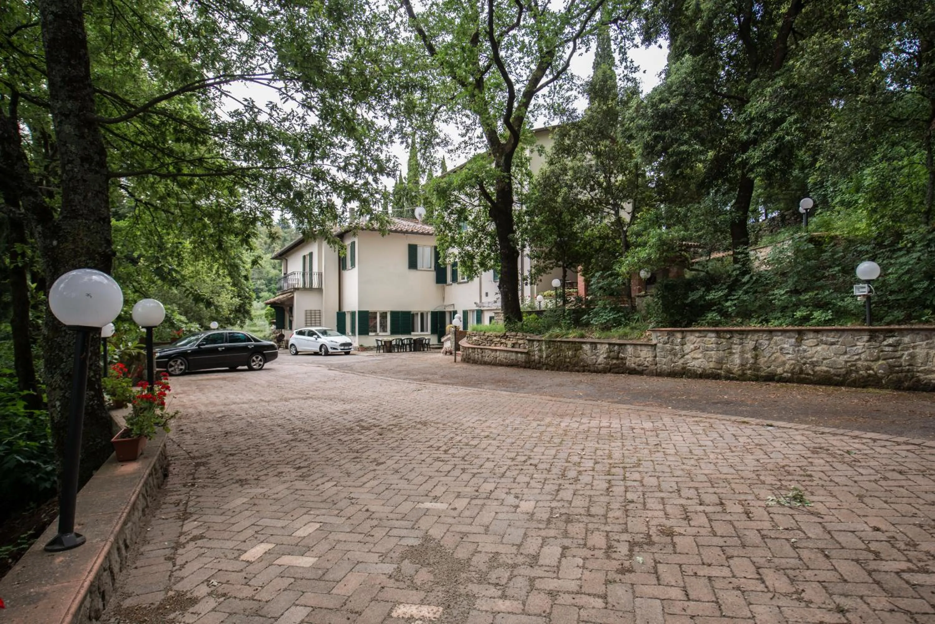 Property building in Villa Sargiano