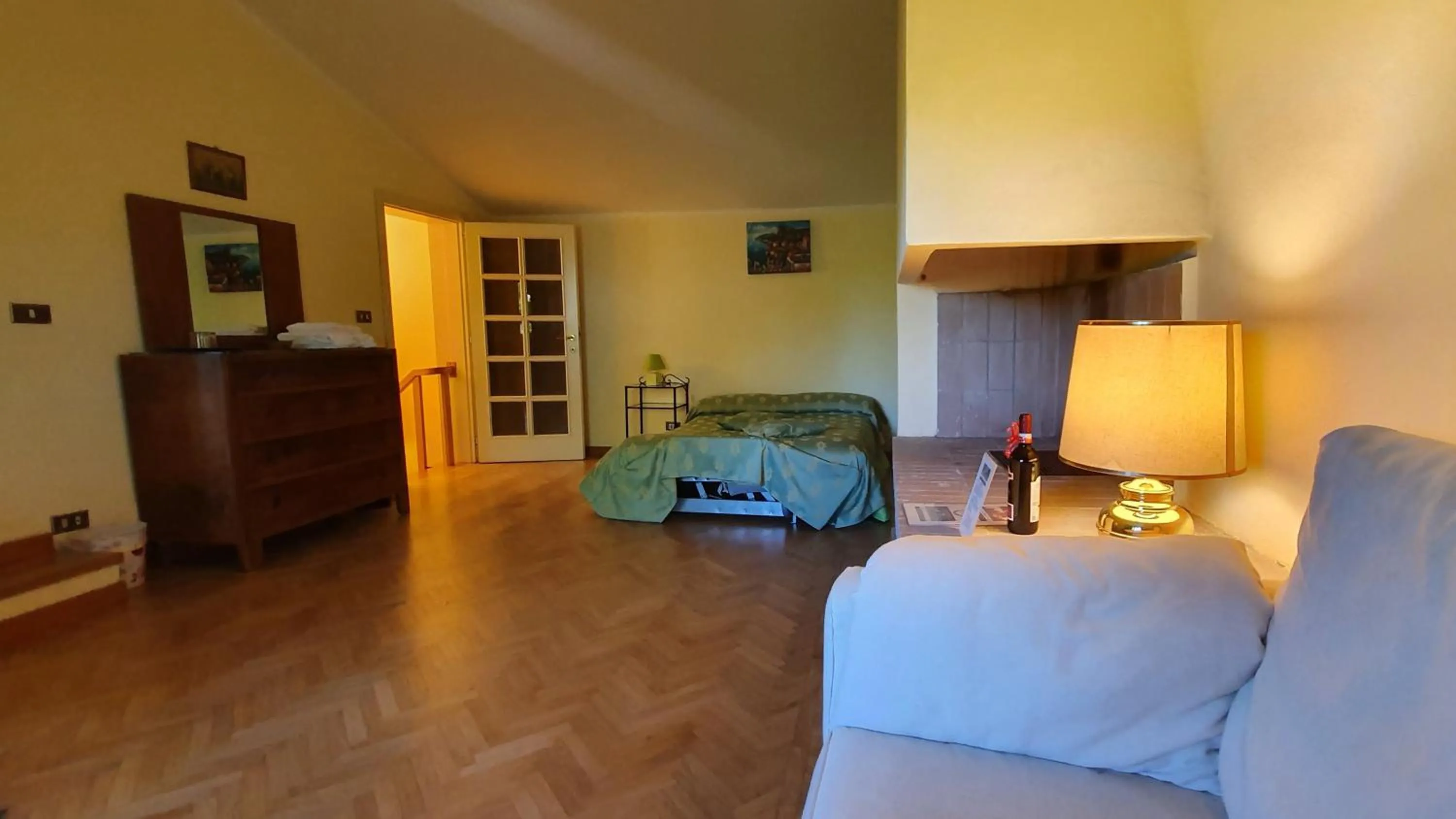 Photo of the whole room, Bed in Villa Sargiano
