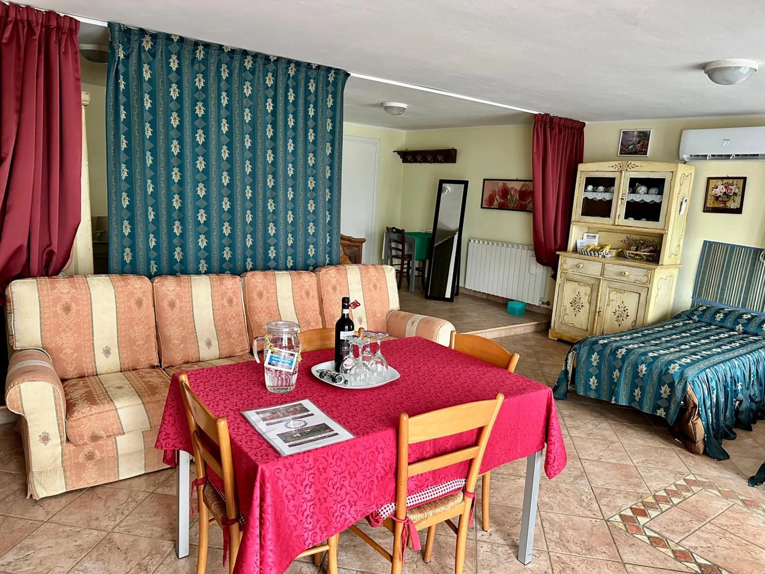 Seating area in Villa Sargiano