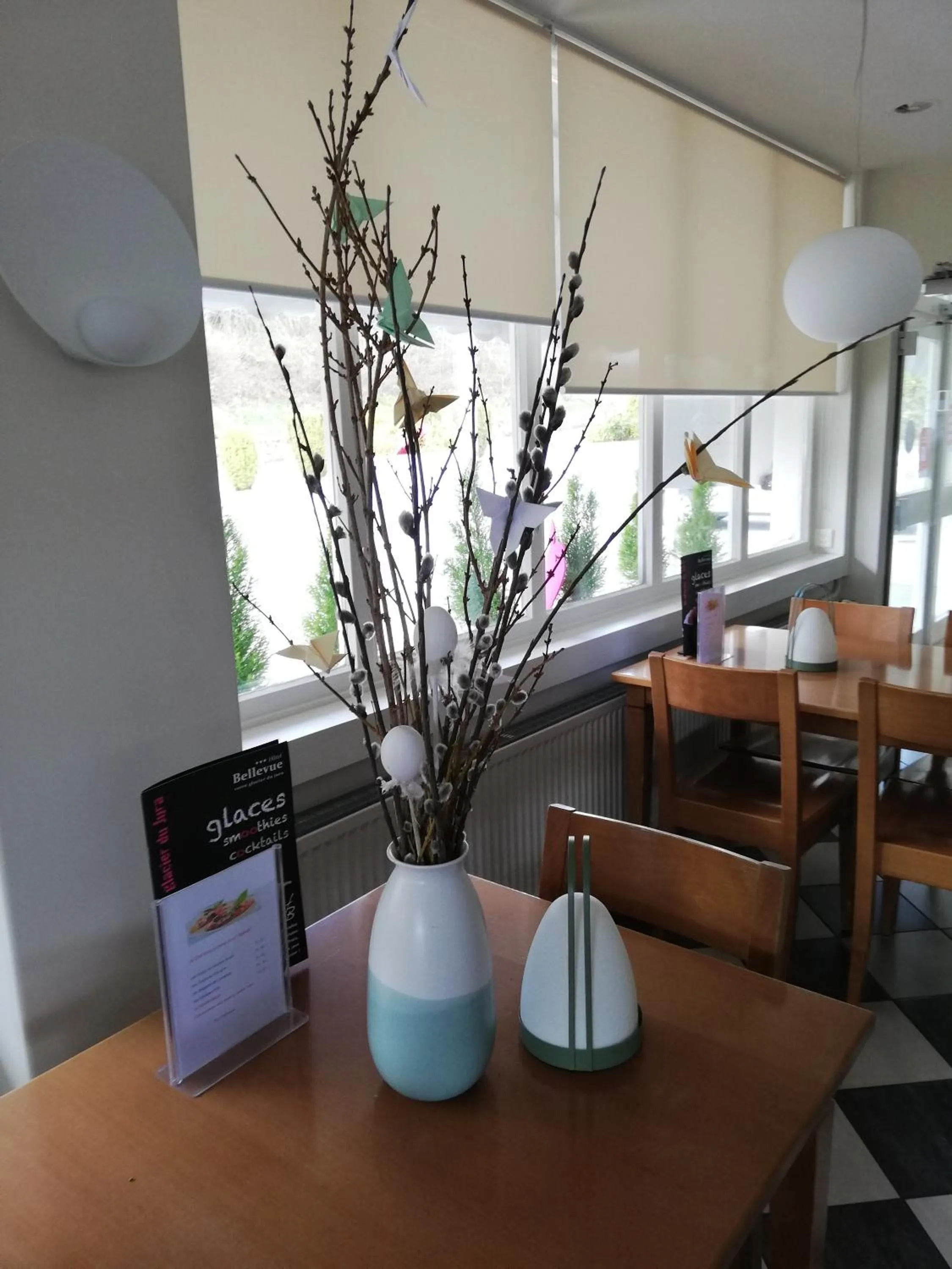 Restaurant/places to eat in Hôtel Bellevue