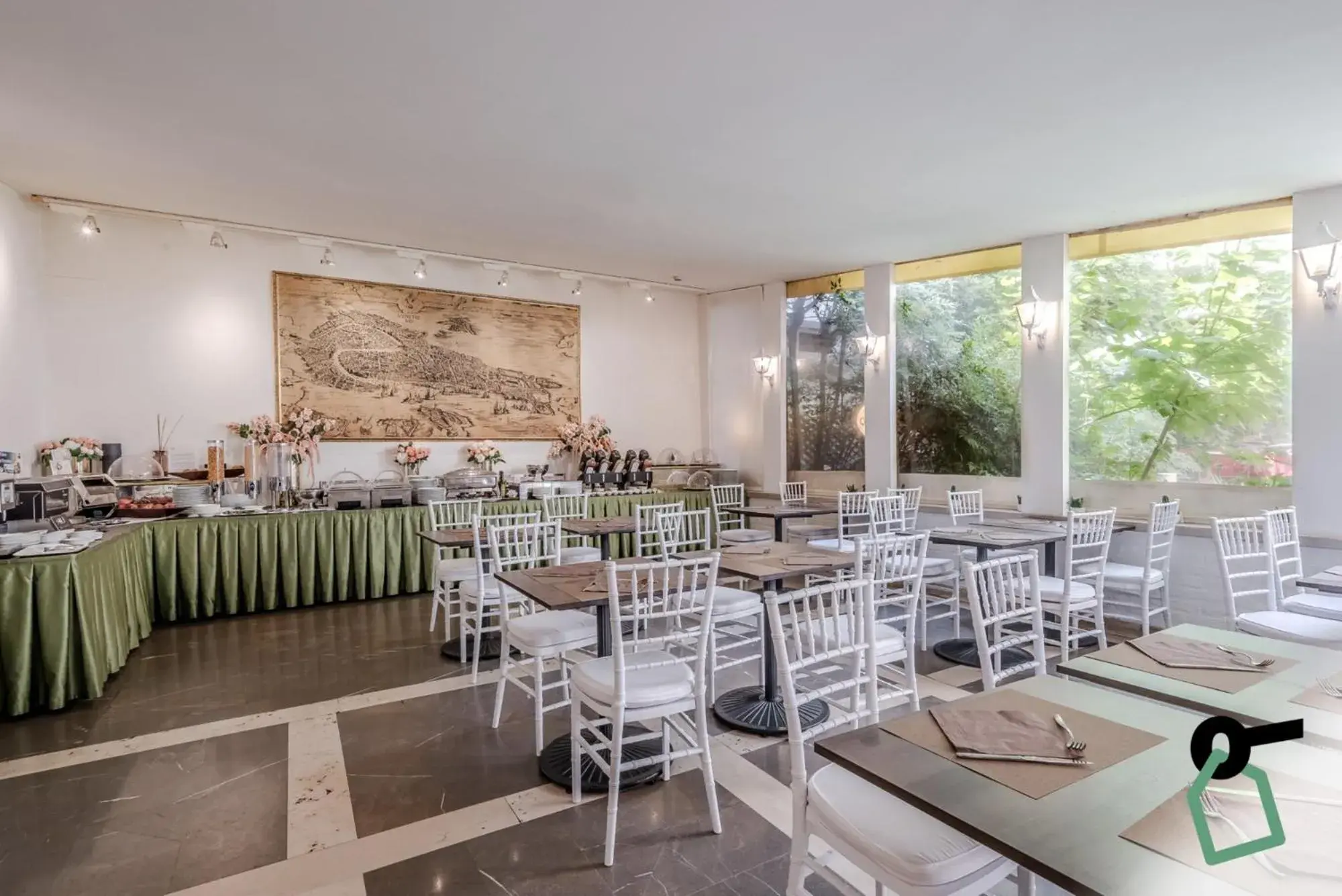 Breakfast in HOTIDAY Room Collection - Venezia Santa Lucia Breakfast in HOTIDAY Room Collection - Venezia Santa Lucia