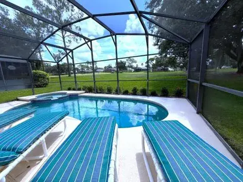 Stunning Villa with Golf Course Views Stunning Villa with Golf Course Views