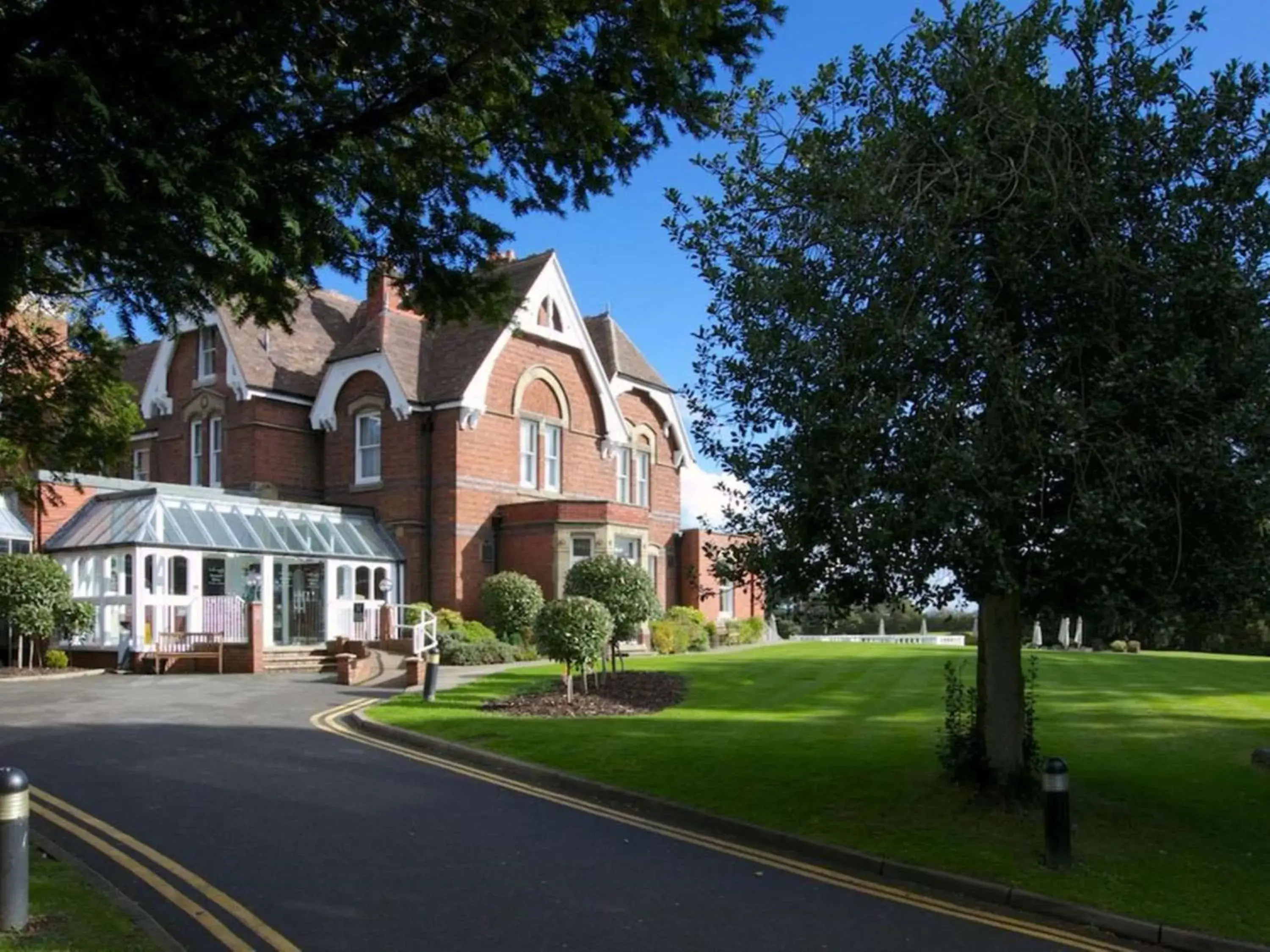 Property building in Stourport Manor Hotel Property building in Stourport Manor Hotel